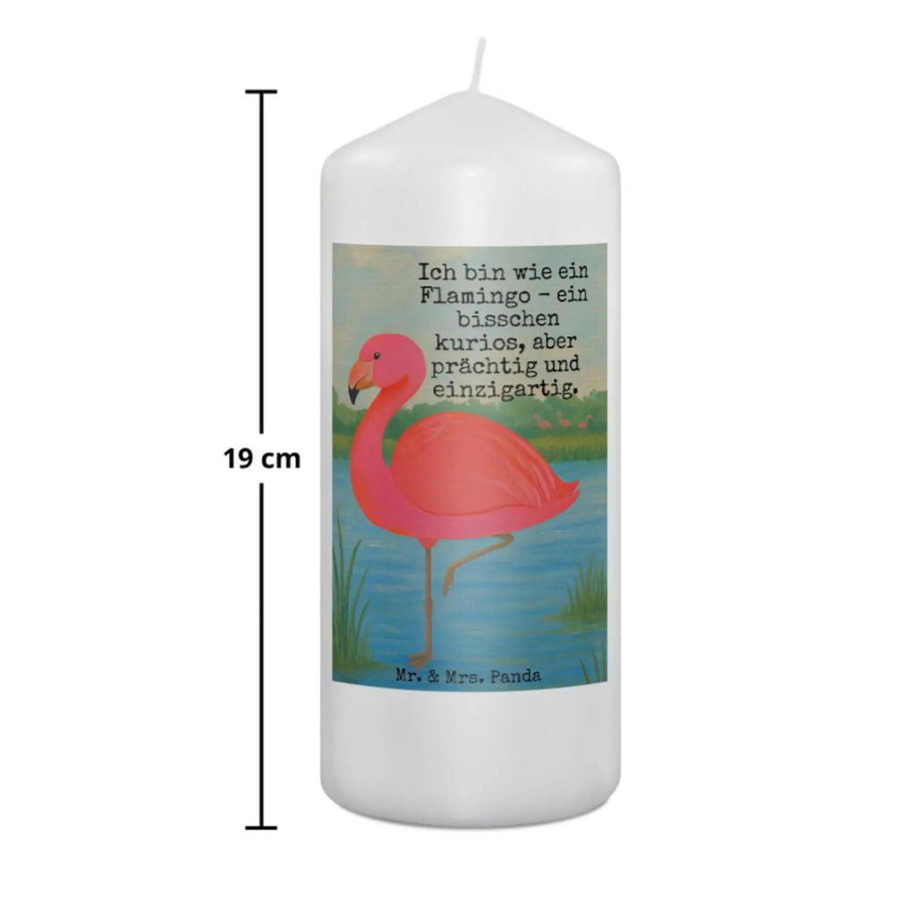 Kerze Flamingo Classic Design Kerze, Andachtskerze, Kerze Ohne Duft, Votivkerze, Stabkerze, Duftkerze, Teelicht, Tischkerze, Metall-Kerze, Kerze Für Ostern, Gedenkkerze, Streukerze, Kerze Für Geburtstag, Handgegossene Kerze, Kerze Für Kommunion, Kerze Mit Gravur, Sojawachskerze, Glas-Kerze, Kerze Mit Duft, Kerze Mit Motiv, Kerze Für Taufe, Kerze Mit Fotoeinleger, Trauerkerze, Bio-Kerze, Kerze Mit Spruch, Outdoor-Kerze, Laternenkerze, Dinnerkerzenpaar, Blockkerze, Kerze Für Firmung, Fair-Trade-Kerze, Tafelkerze, Dinnerkerze, Kerze Als Gastgeschenk, Handgemachte Kerze, Stearin­kerze, Stumpenkerze, Kerze Mit Namensgravur, Stumpenkerzen-Set, Grabkerze, Grablicht, Kerze Für Weihnachten, Gartenkerze, Kerze Für Advent, Kerze Mit Prägung, Kerze Für Hochzeit, Flamingo, Sohn, Selbstliebe, Freundin, Spruch, für mich, ich, Einzigartig, Tochter, Stolz, Geschwister, Freundinnen, Außenseiter