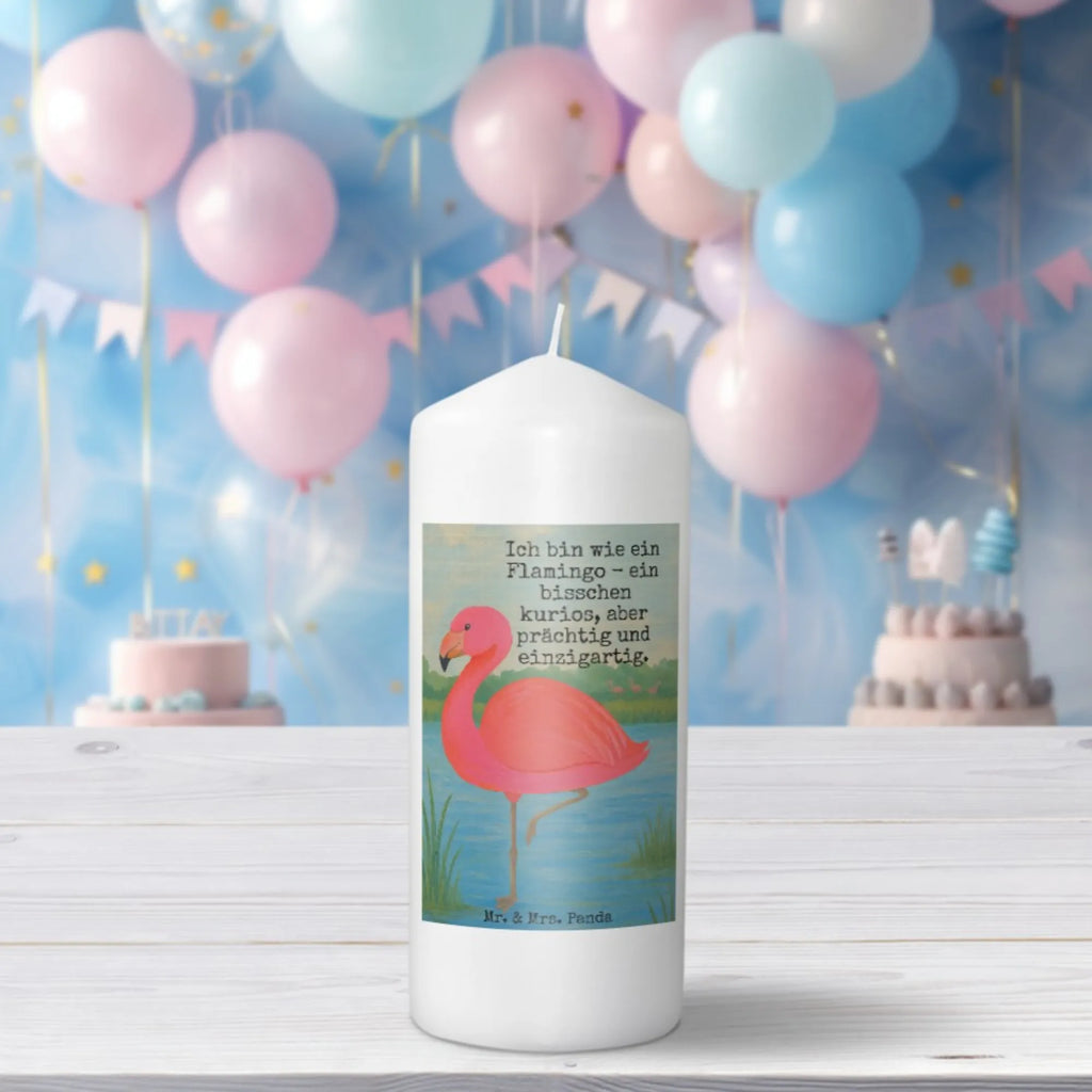 Kerze Flamingo Classic Design Kerze, Andachtskerze, Kerze Ohne Duft, Votivkerze, Stabkerze, Duftkerze, Teelicht, Tischkerze, Metall-Kerze, Kerze Für Ostern, Gedenkkerze, Streukerze, Kerze Für Geburtstag, Handgegossene Kerze, Kerze Für Kommunion, Kerze Mit Gravur, Sojawachskerze, Glas-Kerze, Kerze Mit Duft, Kerze Mit Motiv, Kerze Für Taufe, Kerze Mit Fotoeinleger, Trauerkerze, Bio-Kerze, Kerze Mit Spruch, Outdoor-Kerze, Laternenkerze, Dinnerkerzenpaar, Blockkerze, Kerze Für Firmung, Fair-Trade-Kerze, Tafelkerze, Dinnerkerze, Kerze Als Gastgeschenk, Handgemachte Kerze, Stearin­kerze, Stumpenkerze, Kerze Mit Namensgravur, Stumpenkerzen-Set, Grabkerze, Grablicht, Kerze Für Weihnachten, Gartenkerze, Kerze Für Advent, Kerze Mit Prägung, Kerze Für Hochzeit, Flamingo, Sohn, Selbstliebe, Freundin, Spruch, für mich, ich, Einzigartig, Tochter, Stolz, Geschwister, Freundinnen, Außenseiter