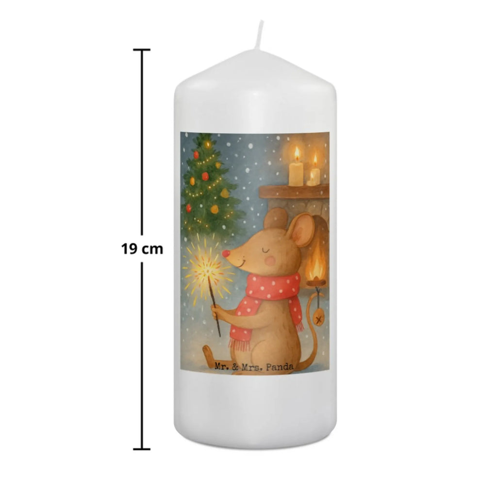 świeca mysz Boże Narodzenie Design Dekokerze, Osterkerze, Stumpenkerze, Dinnerkerze, Tischkerze, Kommunionskerze, Geburtskerze, Erinnerungskerze, Adventskerze, Tafelkerze, Zylinderkerze, Kerze Mit Spruch, Bedruckte Kerze, Dekorative Kerze, Schmuckkerze, Wunschkerze, Gartenkerze, Weihnachtskerze, Grosse Kerze, Erinnerungslicht, Handgemachte Kerze, Geburtstagskerze, Wachskerze, Laternenkerze, Hochzeitskerze, Blockkerze, Kerze Mit Motiv, Advent, Weihnachten, Nikolaus, Wintermotiv, Weihnachtsdeko, Heiligabend, Winter, Frohe Weihnachten, Weihnachtsmotiv, Mäuschen, Weihnachtsgruß, Weihnachtswunder, Maus