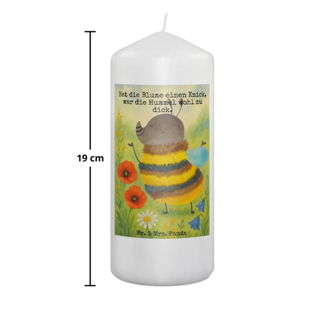 Kerze Hummel flauschig Design Kerze, Kerze Für Firmung, Kerze Mit Motiv, Gartenkerze, Kerze Für Ostern, Metall-Kerze, Bio-Kerze, Kerze Für Taufe, Trauerkerze, Kerze Für Hochzeit, Votivkerze, Kerze Mit Spruch, Kerze Mit Duft, Kerze Mit Fotoeinleger, Laternenkerze, Kerze Für Kommunion, Grablicht, Tischkerze, Sojawachskerze, Stabkerze, Kerze Mit Prägung, Tafelkerze, Kerze Ohne Duft, Gedenkkerze, Dinnerkerzenpaar, Kerze Für Weihnachten, Fair-Trade-Kerze, Kerze Mit Gravur, Kerze Als Gastgeschenk, Streukerze, Kerze Für Geburtstag, Andachtskerze, Kerze Für Advent, Outdoor-Kerze, Blockkerze, Stearin­kerze, Handgegossene Kerze, Stumpenkerze, Kerze Mit Namensgravur, Duftkerze, Grabkerze, Teelicht, Handgemachte Kerze, Stumpenkerzen-Set, Glas-Kerze, Dinnerkerze, Tiermotive, Gute Laune, lustige Sprüche, Tiere, Hummel, Biene, Blume, Natur, Flauschig