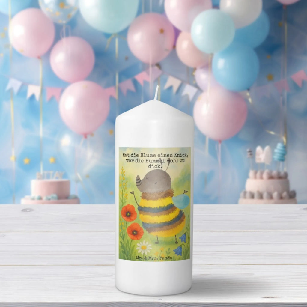 Kerze Hummel flauschig Design Kerze, Kerze Für Firmung, Kerze Mit Motiv, Gartenkerze, Kerze Für Ostern, Metall-Kerze, Bio-Kerze, Kerze Für Taufe, Trauerkerze, Kerze Für Hochzeit, Votivkerze, Kerze Mit Spruch, Kerze Mit Duft, Kerze Mit Fotoeinleger, Laternenkerze, Kerze Für Kommunion, Grablicht, Tischkerze, Sojawachskerze, Stabkerze, Kerze Mit Prägung, Tafelkerze, Kerze Ohne Duft, Gedenkkerze, Dinnerkerzenpaar, Kerze Für Weihnachten, Fair-Trade-Kerze, Kerze Mit Gravur, Kerze Als Gastgeschenk, Streukerze, Kerze Für Geburtstag, Andachtskerze, Kerze Für Advent, Outdoor-Kerze, Blockkerze, Stearin­kerze, Handgegossene Kerze, Stumpenkerze, Kerze Mit Namensgravur, Duftkerze, Grabkerze, Teelicht, Handgemachte Kerze, Stumpenkerzen-Set, Glas-Kerze, Dinnerkerze, Tiermotive, Gute Laune, lustige Sprüche, Tiere, Hummel, Biene, Blume, Natur, Flauschig