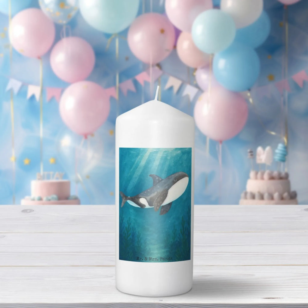 Kerze Orca Design Stearin­kerze, Stumpenkerze, Kerze Für Taufe, Stabkerze, Grabkerze, Kerze Mit Spruch, Streukerze, Kerze Für Firmung, Kerze Mit Fotoeinleger, Kerze Für Kommunion, Andachtskerze, Teelicht, Outdoor-Kerze, Kerze Für Geburtstag, Gartenkerze, Fair-Trade-Kerze, Kerze Ohne Duft, Kerze Für Weihnachten, Kerze Mit Prägung, Kerze Mit Namensgravur, Sojawachskerze, Handgemachte Kerze, Stumpenkerzen-Set, Kerze Für Hochzeit, Dinnerkerze, Dinnerkerzenpaar, Grablicht, Blockkerze, Laternenkerze, Tafelkerze, Kerze Für Ostern, Kerze, Votivkerze, Kerze Mit Gravur, Kerze Für Advent, Kerze Mit Motiv, Trauerkerze, Kerze Mit Duft, Handgegossene Kerze, Kerze Als Gastgeschenk, Duftkerze, Metall-Kerze, Tischkerze, Gedenkkerze, Glas-Kerze, Bio-Kerze, Meerestiere, Meer, Urlaub, Neustart, Selbstliebe, Startup, Motivation, Arbeit, Möglichkeiten, Orca, Wal, Killerwal, Orcas, Büro