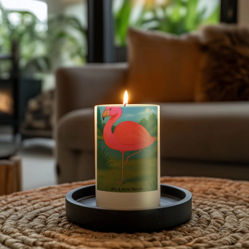 Kerze Flamingo Classic Design Kerze, Andachtskerze, Kerze Ohne Duft, Votivkerze, Stabkerze, Duftkerze, Teelicht, Tischkerze, Metall-Kerze, Kerze Für Ostern, Gedenkkerze, Streukerze, Kerze Für Geburtstag, Handgegossene Kerze, Kerze Für Kommunion, Kerze Mit Gravur, Sojawachskerze, Glas-Kerze, Kerze Mit Duft, Kerze Mit Motiv, Kerze Für Taufe, Kerze Mit Fotoeinleger, Trauerkerze, Bio-Kerze, Kerze Mit Spruch, Outdoor-Kerze, Laternenkerze, Dinnerkerzenpaar, Blockkerze, Kerze Für Firmung, Fair-Trade-Kerze, Tafelkerze, Dinnerkerze, Kerze Als Gastgeschenk, Handgemachte Kerze, Stearin­kerze, Stumpenkerze, Kerze Mit Namensgravur, Stumpenkerzen-Set, Grabkerze, Grablicht, Kerze Für Weihnachten, Gartenkerze, Kerze Für Advent, Kerze Mit Prägung, Kerze Für Hochzeit, Flamingo, Sohn, Selbstliebe, Freundin, Spruch, für mich, ich, Einzigartig, Tochter, Stolz, Geschwister, Freundinnen, Außenseiter