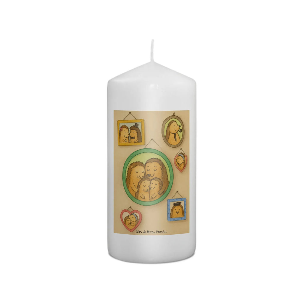 Kerze Igel Familie Design Kerze Mit Namensgravur, Kerze Ohne Duft, Kerze Mit Duft, Stumpenkerze, Votivkerze, Metall-Kerze, Teelicht, Tischkerze, Tafelkerze, Kerze Mit Fotoeinleger, Kerze Mit Spruch, Bio-Kerze, Handgegossene Kerze, Kerze Für Firmung, Dinnerkerzenpaar, Andachtskerze, Grabkerze, Gartenkerze, Glas-Kerze, Kerze Für Weihnachten, Kerze Für Ostern, Kerze Für Advent, Stumpenkerzen-Set, Blockkerze, Streukerze, Kerze Mit Motiv, Kerze Mit Prägung, Outdoor-Kerze, Kerze Für Kommunion, Kerze Mit Gravur, Kerze Für Geburtstag, Fair-Trade-Kerze, Kerze Für Hochzeit, Laternenkerze, Stabkerze, Sojawachskerze, Duftkerze, Handgemachte Kerze, Kerze, Trauerkerze, Kerze Für Taufe, Stearin­kerze, Kerze Als Gastgeschenk, Grablicht, Dinnerkerze, Gedenkkerze, Familie, Vatertag, Muttertag, Bruder, Schwester, Mama, Papa, Oma, Opa, Zusammenhalt, Bilder, Glück, Igel, Liebe