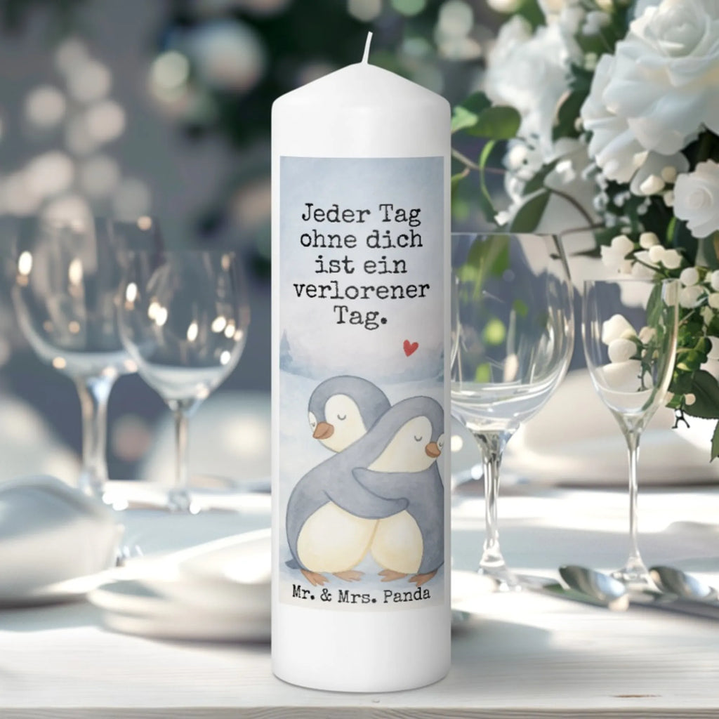 Kerze Pinguine Kuscheln Design Bio-Kerze, Kerze Mit Fotoeinleger, Kerze Für Kommunion, Kerze Mit Duft, Laternenkerze, Teelicht, Duftkerze, Kerze Für Ostern, Kerze Für Advent, Votivkerze, Tafelkerze, Stabkerze, Tischkerze, Kerze Für Weihnachten, Kerze Für Firmung, Metall-Kerze, Grabkerze, Kerze Für Taufe, Handgegossene Kerze, Trauerkerze, Stumpenkerzen-Set, Kerze Für Hochzeit, Fair-Trade-Kerze, Gedenkkerze, Kerze, Dinnerkerze, Handgemachte Kerze, Outdoor-Kerze, Kerze Als Gastgeschenk, Gartenkerze, Kerze Mit Namensgravur, Stumpenkerze, Blockkerze, Sojawachskerze, Streukerze, Kerze Ohne Duft, Stearin­kerze, Dinnerkerzenpaar, Grablicht, Andachtskerze, Kerze Für Geburtstag, Kerze Mit Spruch, Kerze Mit Motiv, Kerze Mit Prägung, Glas-Kerze, Kerze Mit Gravur, Liebe, Partner, Freund, Freundin, Ehemann, Ehefrau, Heiraten, Verlobung, Heiratsantrag, Liebesgeschenk, Jahrestag, Hocheitstag, für Männer, Geschenk für Partner, Valentinstag, Geschenk für Frauen, für Ehemann, Mitbringsel, Liebesbeweis, Geschenk für Freundin, Hochzeitstag