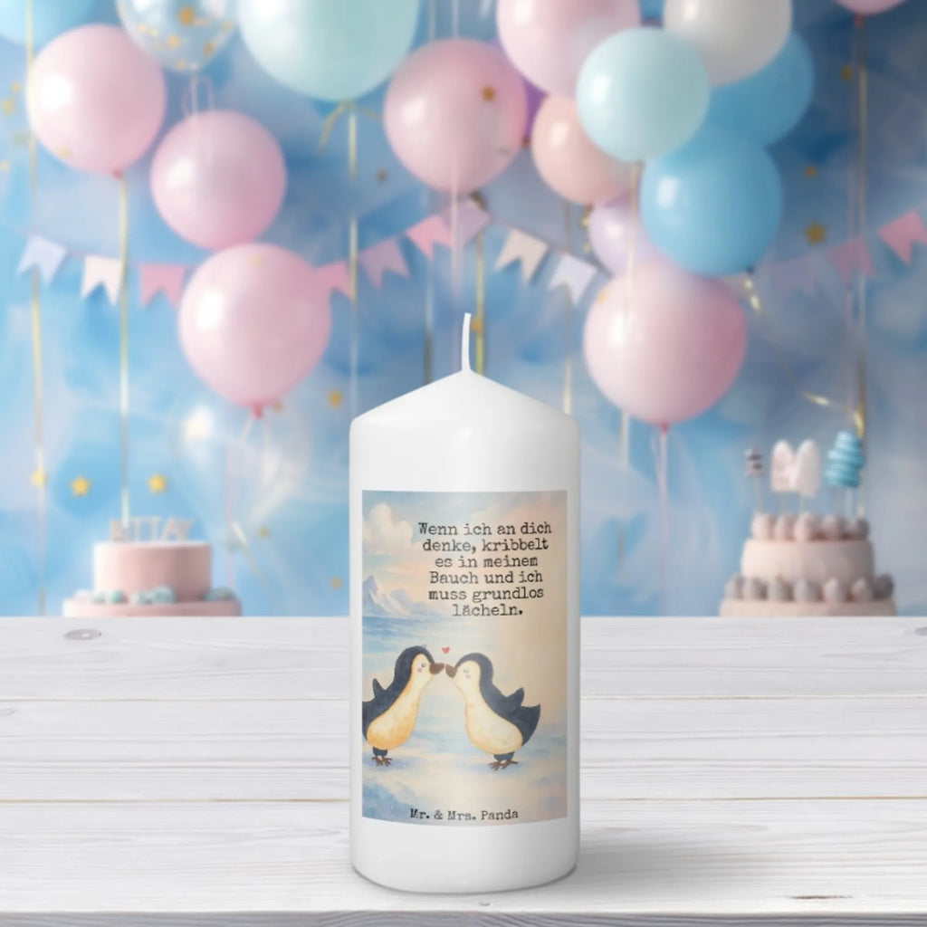 Kerze Pinguine Kuss Design Handgegossene Kerze, Kerze Mit Fotoeinleger, Dinnerkerze, Grabkerze, Votivkerze, Kerze Für Hochzeit, Gedenkkerze, Kerze Für Weihnachten, Tischkerze, Stearin­kerze, Kerze Für Taufe, Kerze Mit Spruch, Stabkerze, Kerze Ohne Duft, Kerze, Handgemachte Kerze, Bio-Kerze, Trauerkerze, Kerze Mit Gravur, Kerze Mit Motiv, Metall-Kerze, Duftkerze, Kerze Für Ostern, Dinnerkerzenpaar, Kerze Als Gastgeschenk, Tafelkerze, Outdoor-Kerze, Stumpenkerzen-Set, Gartenkerze, Kerze Mit Namensgravur, Kerze Für Firmung, Blockkerze, Teelicht, Kerze Für Advent, Kerze Mit Duft, Fair-Trade-Kerze, Glas-Kerze, Kerze Für Geburtstag, Kerze Für Kommunion, Kerze Mit Prägung, Laternenkerze, Stumpenkerze, Streukerze, Grablicht, Sojawachskerze, Andachtskerze, Liebe, Partner, Freund, Freundin, Ehemann, Ehefrau, Heiraten, Verlobung, Heiratsantrag, Liebesgeschenk, Jahrestag, Hocheitstag, für Männer, für Ehemann, Geschenk für Freundin, Geschenk für Partner, Hochzeitstag, Valentinstag, Liebesbeweis, Geschenk für Frauen, Mitbringsel