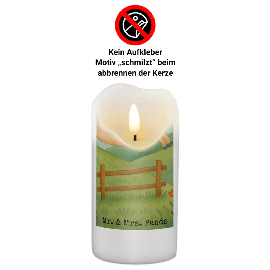 Kerze Pferd Springen Design Votivkerze, Stumpenkerze, Metall-Kerze, Kerze Für Taufe, Fair-Trade-Kerze, Laternenkerze, Bio-Kerze, Glas-Kerze, Kerze Für Weihnachten, Kerze, Kerze Ohne Duft, Kerze Für Ostern, Kerze Mit Gravur, Andachtskerze, Kerze Für Firmung, Kerze Mit Duft, Kerze Für Kommunion, Stumpenkerzen-Set, Kerze Mit Namensgravur, Kerze Für Geburtstag, Kerze Für Advent, Tischkerze, Handgemachte Kerze, Duftkerze, Dinnerkerze, Kerze Mit Spruch, Kerze Mit Motiv, Stearin­kerze, Grabkerze, Streukerze, Kerze Mit Fotoeinleger, Grablicht, Sojawachskerze, Dinnerkerzenpaar, Kerze Mit Prägung, Trauerkerze, Outdoor-Kerze, Blockkerze, Kerze Für Hochzeit, Teelicht, Kerze Als Gastgeschenk, Gartenkerze, Tafelkerze, Stabkerze, Gedenkkerze, Handgegossene Kerze, Bauernhof, Hoftiere, Landwirt, Landwirtin, Pferd, Pferdebesitzer, Stall, ausreiten, Pferde, reiten, Pony, Pferdestall