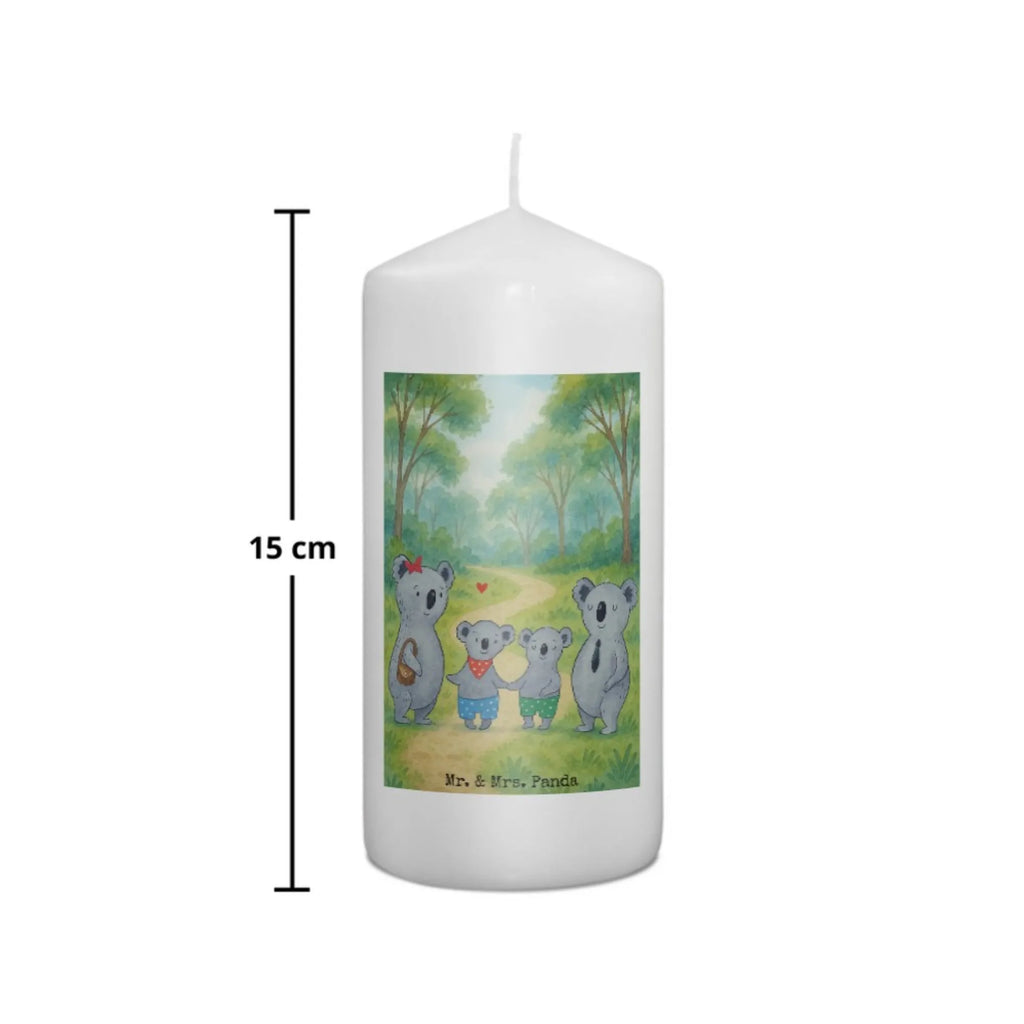 Kerze Koala Familie zwei Design Outdoor-Kerze, Kerze Für Firmung, Grablicht, Duftkerze, Kerze Mit Gravur, Dinnerkerze, Kerze Mit Namensgravur, Tischkerze, Kerze, Laternenkerze, Glas-Kerze, Metall-Kerze, Kerze Für Advent, Stumpenkerzen-Set, Grabkerze, Bio-Kerze, Fair-Trade-Kerze, Handgegossene Kerze, Kerze Mit Fotoeinleger, Kerze Für Kommunion, Kerze Als Gastgeschenk, Kerze Für Taufe, Votivkerze, Gedenkkerze, Kerze Mit Prägung, Dinnerkerzenpaar, Andachtskerze, Kerze Mit Spruch, Tafelkerze, Sojawachskerze, Stumpenkerze, Streukerze, Kerze Ohne Duft, Gartenkerze, Kerze Mit Motiv, Kerze Für Hochzeit, Teelicht, Kerze Für Geburtstag, Kerze Mit Duft, Handgemachte Kerze, Kerze Für Weihnachten, Trauerkerze, Stabkerze, Blockkerze, Kerze Für Ostern, Stearin­kerze, Familie, Vatertag, Muttertag, Bruder, Schwester, Mama, Papa, Oma, Opa, Lieblingsfamilie, Familienzeit, Koalafamilie, Koala, Koalabär, Familienleben, beste Familie