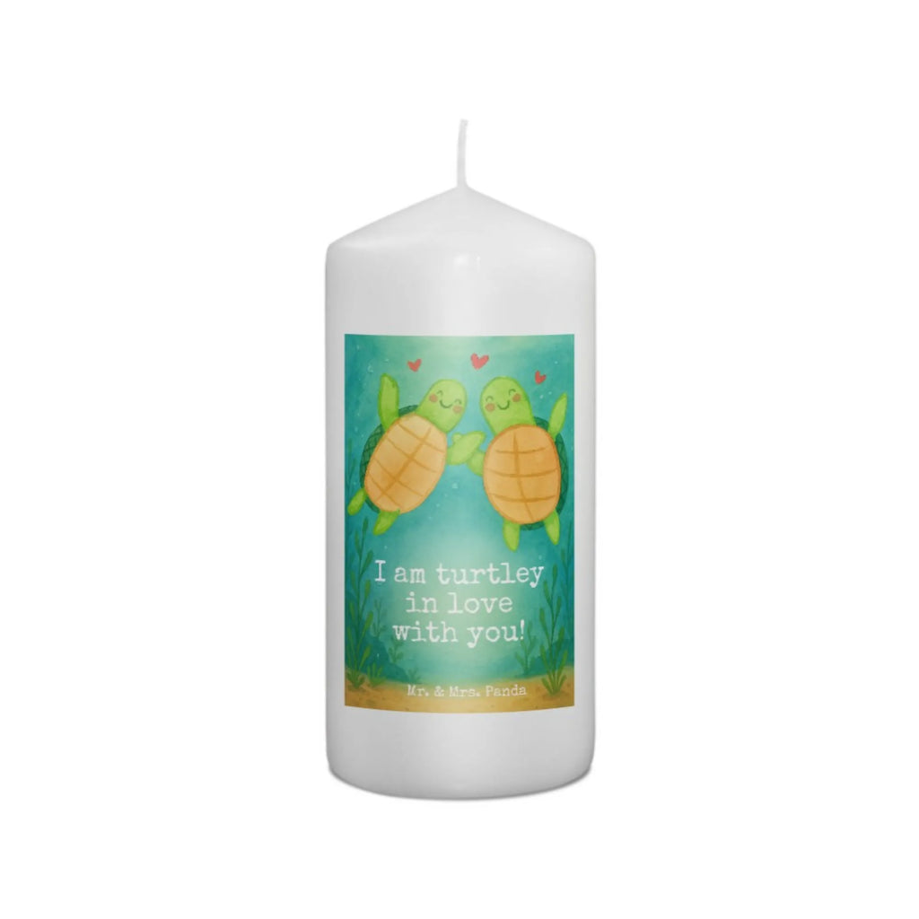 Kerze Schildkröten Paar Design Kerze Als Gastgeschenk, Kerze Für Advent, Dinnerkerze, Votivkerze, Fair-Trade-Kerze, Handgegossene Kerze, Trauerkerze, Kerze Für Weihnachten, Gedenkkerze, Streukerze, Stabkerze, Grablicht, Kerze Für Firmung, Kerze Für Hochzeit, Kerze Mit Namensgravur, Stumpenkerze, Gartenkerze, Duftkerze, Kerze Mit Motiv, Andachtskerze, Blockkerze, Kerze Für Kommunion, Glas-Kerze, Kerze, Kerze Mit Duft, Sojawachskerze, Handgemachte Kerze, Teelicht, Tafelkerze, Metall-Kerze, Bio-Kerze, Kerze Für Taufe, Kerze Ohne Duft, Laternenkerze, Outdoor-Kerze, Tischkerze, Kerze Mit Gravur, Kerze Für Ostern, Stumpenkerzen-Set, Kerze Für Geburtstag, Grabkerze, Kerze Mit Spruch, Stearin­kerze, Kerze Mit Prägung, Kerze Mit Fotoeinleger, Dinnerkerzenpaar, Liebe, Partner, Freund, Freundin, Ehemann, Ehefrau, Heiraten, Verlobung, Heiratsantrag, Liebesgeschenk, Jahrestag, Hocheitstag, Geschenk für Frauen, Liebesbeweis, für Ehemann, für Männer, Valentinstag, Mitbringsel, Hochzeitstag, Geschenk für Freundin, Geschenk für Partner