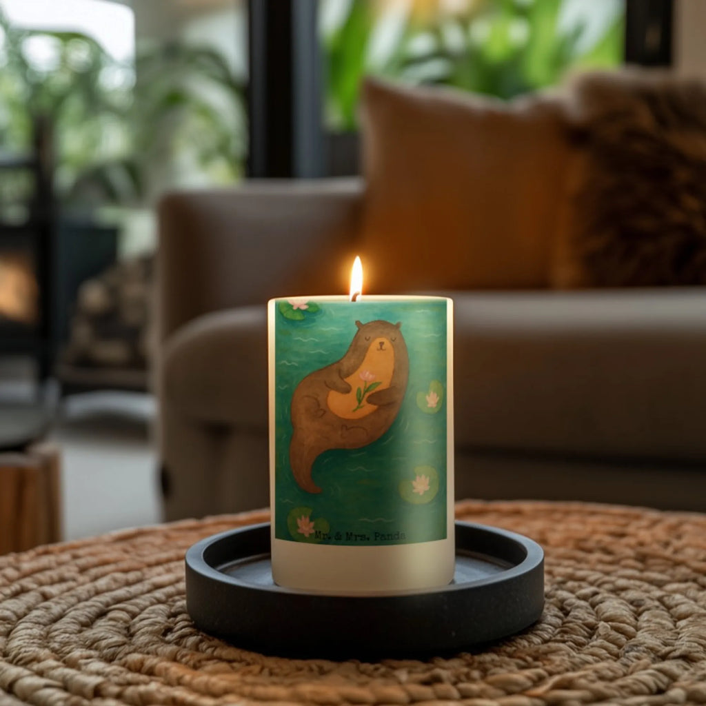 Kerze Otter Seerose Design Kerze Für Kommunion, Metall-Kerze, Blockkerze, Kerze Für Geburtstag, Trauerkerze, Teelicht, Kerze Für Hochzeit, Gedenkkerze, Handgemachte Kerze, Streukerze, Grabkerze, Kerze Für Ostern, Grablicht, Tafelkerze, Kerze, Kerze Ohne Duft, Kerze Für Taufe, Kerze Mit Fotoeinleger, Dinnerkerzenpaar, Kerze Mit Motiv, Bio-Kerze, Sojawachskerze, Andachtskerze, Votivkerze, Kerze Für Firmung, Glas-Kerze, Dinnerkerze, Stumpenkerze, Outdoor-Kerze, Kerze Mit Gravur, Kerze Mit Namensgravur, Fair-Trade-Kerze, Tischkerze, Laternenkerze, Kerze Mit Duft, Kerze Für Weihnachten, Stearin­kerze, Stabkerze, Gartenkerze, Stumpenkerzen-Set, Kerze Mit Prägung, Kerze Als Gastgeschenk, Duftkerze, Kerze Für Advent, Kerze Mit Spruch, Handgegossene Kerze, Otter, Fischotter, Seeotter, Otter Seeotter See Otter