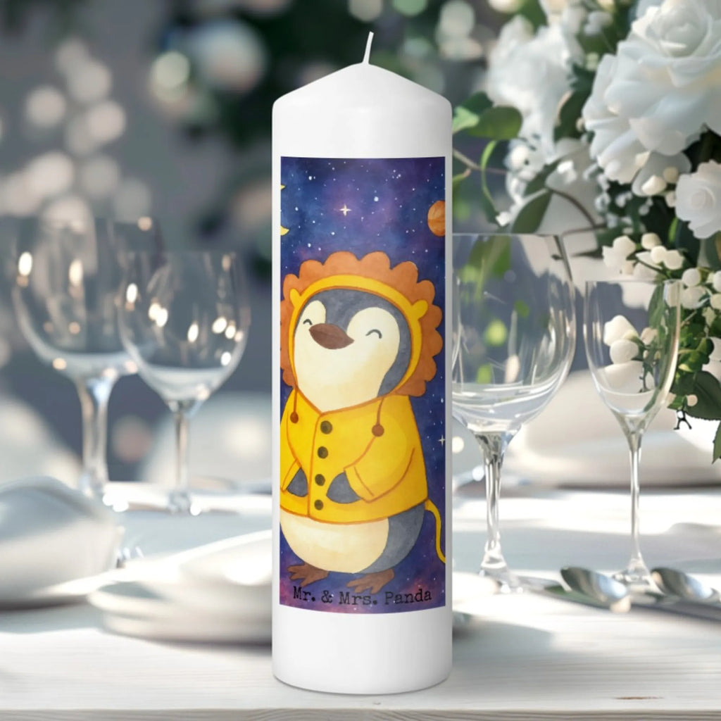 Kerze Löwe Astrologie Design Bio-Kerze, Kerze Mit Fotoeinleger, Fair-Trade-Kerze, Andachtskerze, Kerze Für Hochzeit, Stumpenkerze, Laternenkerze, Gartenkerze, Kerze Mit Gravur, Kerze Für Weihnachten, Grabkerze, Kerze Für Kommunion, Handgemachte Kerze, Handgegossene Kerze, Glas-Kerze, Kerze Für Geburtstag, Kerze Ohne Duft, Kerze Mit Spruch, Stumpenkerzen-Set, Streukerze, Teelicht, Stabkerze, Kerze Mit Namensgravur, Kerze Für Ostern, Dinnerkerze, Sojawachskerze, Kerze Mit Prägung, Outdoor-Kerze, Kerze Für Advent, Trauerkerze, Dinnerkerzenpaar, Kerze Für Taufe, Tafelkerze, Gedenkkerze, Kerze, Duftkerze, Blockkerze, Metall-Kerze, Stearin­kerze, Kerze Für Firmung, Kerze Als Gastgeschenk, Tischkerze, Kerze Mit Duft, Kerze Mit Motiv, Votivkerze, Grablicht, Tierkreiszeichen, Sternzeichen, Horoskop, Astrologie, Aszendent, Geburtstagsgeschenk, Geschenkidee zum Geburtstag, Sternzeichen Löwe, Löwe