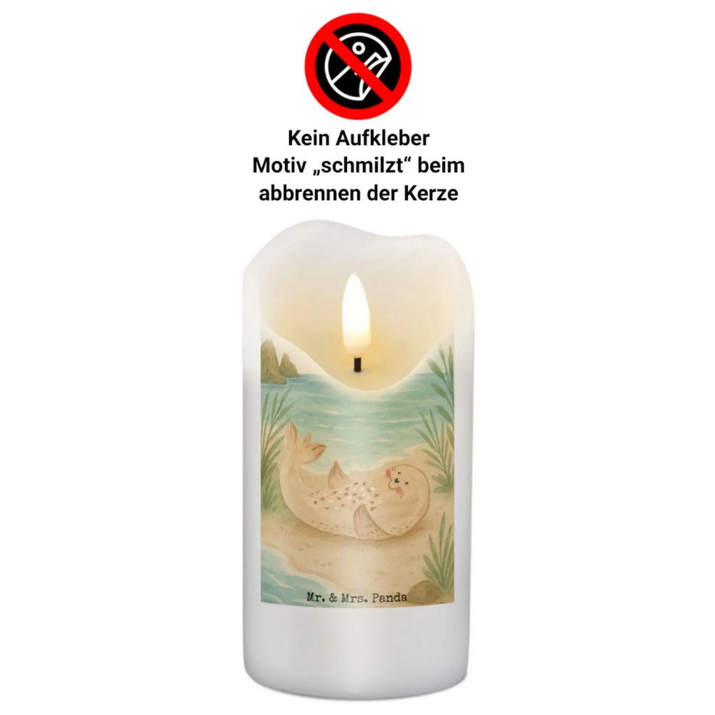 Kerze Robbe Liegen Design Teelicht, Kerze Ohne Duft, Kerze Mit Gravur, Grabkerze, Handgemachte Kerze, Kerze Für Weihnachten, Glas-Kerze, Laternenkerze, Kerze Mit Namensgravur, Tischkerze, Bio-Kerze, Sojawachskerze, Votivkerze, Stabkerze, Trauerkerze, Kerze Für Hochzeit, Kerze Für Firmung, Kerze Mit Spruch, Fair-Trade-Kerze, Gartenkerze, Outdoor-Kerze, Andachtskerze, Kerze Für Geburtstag, Stearin­kerze, Handgegossene Kerze, Stumpenkerzen-Set, Streukerze, Dinnerkerze, Kerze Für Advent, Kerze Mit Duft, Grablicht, Dinnerkerzenpaar, Tafelkerze, Kerze Mit Fotoeinleger, Kerze, Kerze Mit Prägung, Stumpenkerze, Metall-Kerze, Kerze Als Gastgeschenk, Kerze Für Ostern, Kerze Mit Motiv, Blockkerze, Kerze Für Taufe, Duftkerze, Gedenkkerze, Kerze Für Kommunion, Tiermotive, Gute Laune, lustige Sprüche, Tiere, Ostsee, Strand, Seehund, Nordsee, Meerestier, Robbe, Robben, Lachen, Freude