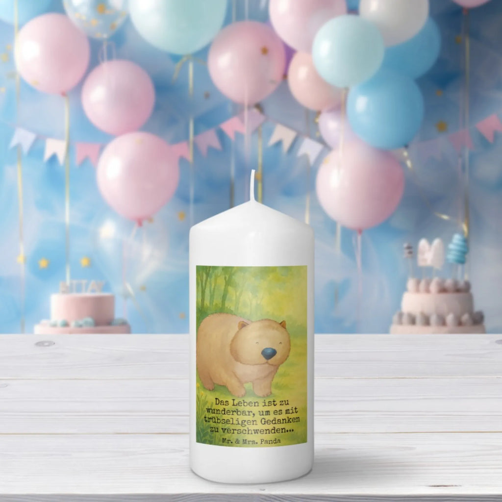 Kerze Wombat Design Teelicht, Laternenkerze, Metall-Kerze, Kerze, Kerze Für Hochzeit, Fair-Trade-Kerze, Kerze Ohne Duft, Dinnerkerze, Sojawachskerze, Blockkerze, Kerze Mit Gravur, Tischkerze, Andachtskerze, Trauerkerze, Kerze Für Weihnachten, Kerze Für Taufe, Tafelkerze, Outdoor-Kerze, Kerze Mit Namensgravur, Kerze Mit Fotoeinleger, Stabkerze, Handgegossene Kerze, Stearin­kerze, Grablicht, Dinnerkerzenpaar, Gedenkkerze, Glas-Kerze, Kerze Mit Spruch, Bio-Kerze, Handgemachte Kerze, Gartenkerze, Kerze Für Firmung, Kerze Mit Prägung, Kerze Für Ostern, Votivkerze, Kerze Für Advent, Duftkerze, Stumpenkerze, Kerze Mit Motiv, Kerze Als Gastgeschenk, Stumpenkerzen-Set, Kerze Für Kommunion, Grabkerze, Kerze Für Geburtstag, Kerze Mit Duft, Streukerze, Tiermotive, Gute Laune, lustige Sprüche, Tiere, Motivation, Das Leben ist schön, Wombat, Australien, Spruch