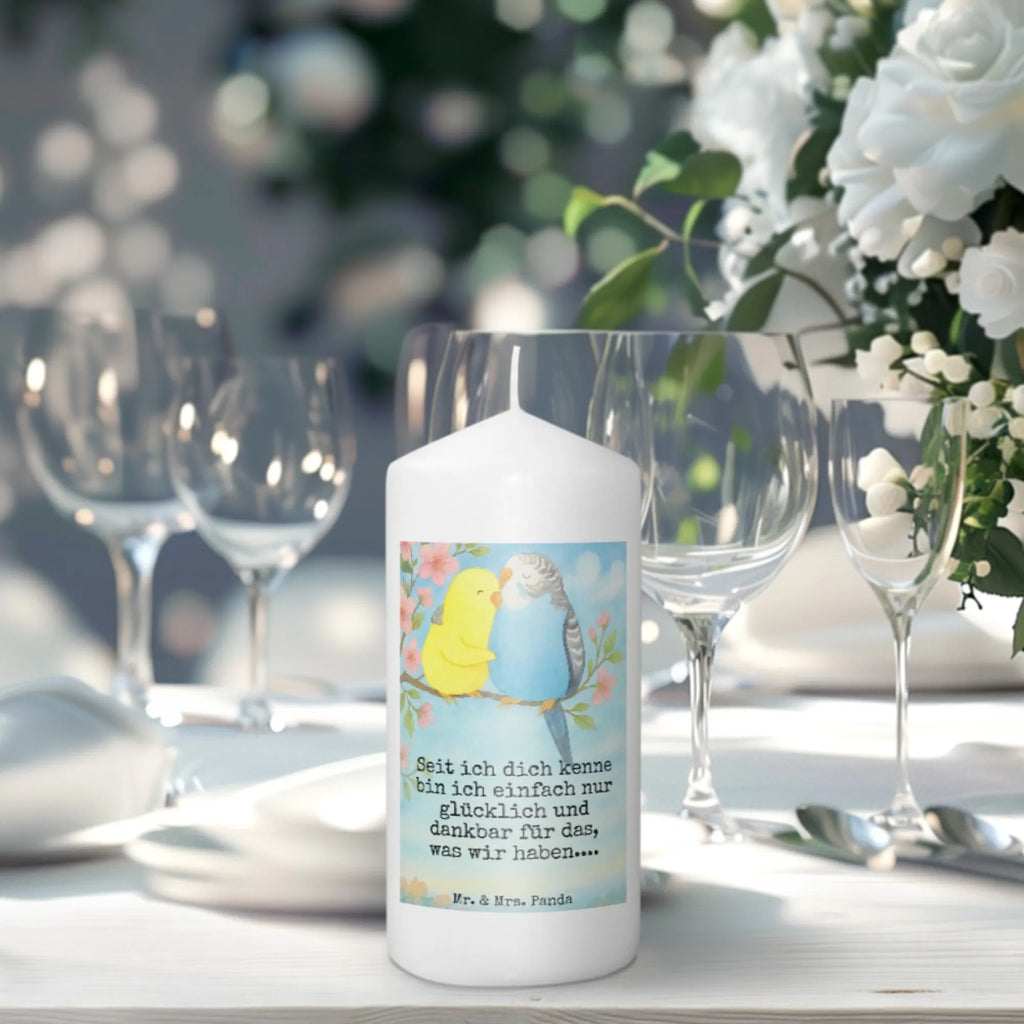 Kerze Wellensittich Liebe Design Kerze Für Ostern, Laternenkerze, Kerze Als Gastgeschenk, Tischkerze, Teelicht, Grablicht, Handgegossene Kerze, Blockkerze, Handgemachte Kerze, Kerze Mit Namensgravur, Kerze Für Advent, Andachtskerze, Kerze Mit Fotoeinleger, Gartenkerze, Dinnerkerzenpaar, Stearin­kerze, Streukerze, Votivkerze, Kerze Für Taufe, Sojawachskerze, Stumpenkerzen-Set, Duftkerze, Gedenkkerze, Bio-Kerze, Dinnerkerze, Kerze Mit Motiv, Kerze Mit Gravur, Trauerkerze, Outdoor-Kerze, Grabkerze, Kerze Mit Duft, Fair-Trade-Kerze, Kerze Für Weihnachten, Kerze Für Hochzeit, Kerze Ohne Duft, Kerze Für Geburtstag, Kerze, Kerze Mit Prägung, Metall-Kerze, Stumpenkerze, Glas-Kerze, Stabkerze, Kerze Für Firmung, Tafelkerze, Kerze Mit Spruch, Kerze Für Kommunion, Liebe, Partner, Freund, Freundin, Ehemann, Ehefrau, Heiraten, Verlobung, Heiratsantrag, Liebesgeschenk, Jahrestag, Hocheitstag, Vögel, Kuscheln, Wellensittich, Nähe, Vertrauen