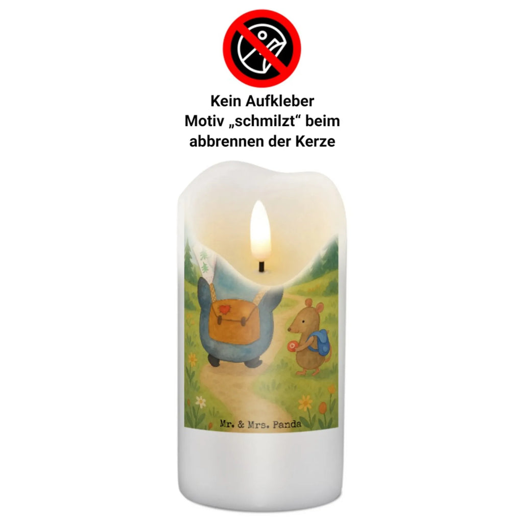 Kerze Pinguin & Maus Wanderer Design Kerze Für Weihnachten, Kerze Mit Namensgravur, Grablicht, Andachtskerze, Kerze Für Ostern, Tafelkerze, Kerze Mit Prägung, Dinnerkerze, Outdoor-Kerze, Kerze Für Geburtstag, Votivkerze, Kerze Für Advent, Teelicht, Duftkerze, Dinnerkerzenpaar, Handgegossene Kerze, Kerze Mit Motiv, Gartenkerze, Stumpenkerzen-Set, Kerze Mit Fotoeinleger, Kerze Für Kommunion, Kerze Mit Spruch, Laternenkerze, Glas-Kerze, Handgemachte Kerze, Gedenkkerze, Kerze Für Firmung, Kerze Für Taufe, Kerze Mit Duft, Kerze Ohne Duft, Bio-Kerze, Trauerkerze, Kerze Mit Gravur, Fair-Trade-Kerze, Stearin­kerze, Stabkerze, Kerze Für Hochzeit, Blockkerze, Stumpenkerze, Sojawachskerze, Streukerze, Metall-Kerze, Kerze, Kerze Als Gastgeschenk, Tischkerze, Grabkerze, Pinguin, Abenteuer, Ausflug, Abenteurer, Wanderlust, wandern, Roadtrip, Pinguine