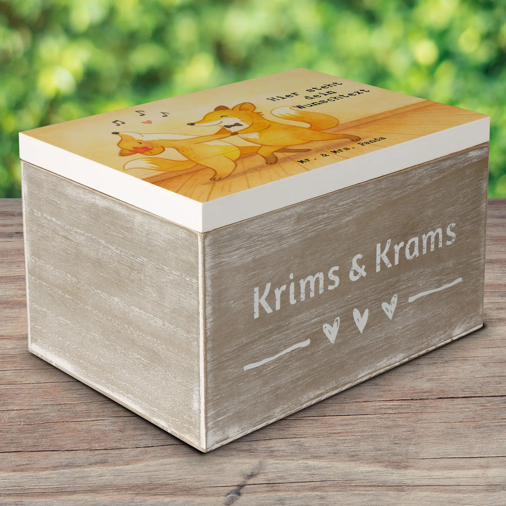 Personalisierte Holzkiste Füchse Salsa tanzen Design Dekokiste mit Namen, Aufbewahrungsbox Personalisiert, Erinnerungskiste Personalisiert, Erinnerungsbox mit Namen, Dekokiste Personalisiert, Geschenkbox personalisiert, Erinnerungskiste, Truhe Personalisiert, Kiste mit Namen, Schatulle Personalisiert, Holzkiste Personalisiert, Holzkiste mit Namen, Erinnerungsbox Personalisiert, Schatzkiste mit Namen, Aufbewahrungsbox mit Namen, mit Namen, Truhe mit Namen, Schatulle mit Namen, Schatzkiste Personalisiert, GEschenkdose personalisiert, Kiste Personalisiert, Geschenk, Sport, Sportart, Hobby, Schenken, Danke, Dankeschön, Auszeichnung, Gewinn, Sportler, Tanzkurs, Salsa tanzen, Tanzschule, Tanzen