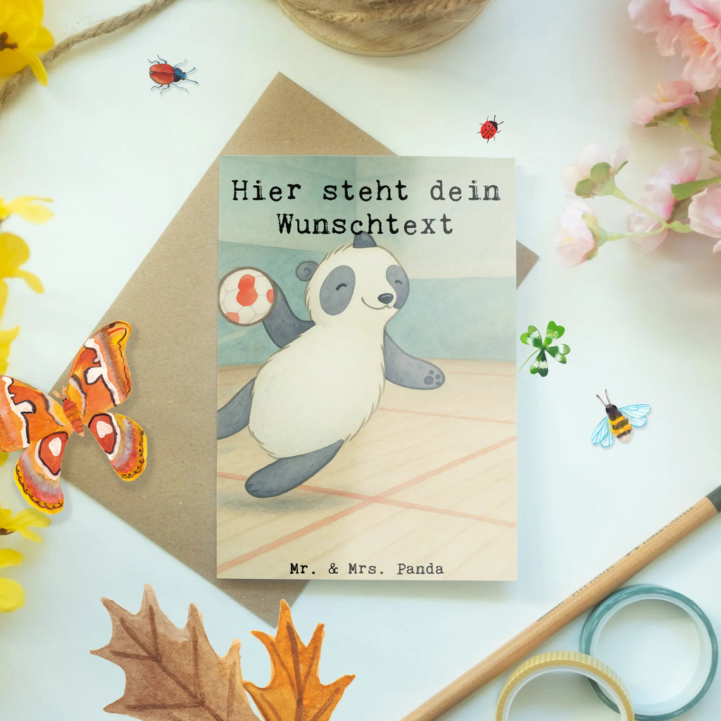 Personalisierte Grußkarte Panda Handball spielen Design Grußkarten personalisiert, Personalisiertere Klappkarte, Grußkarte als Geldgeschenk, Grußkarte mit persönlichen Nachrichten, Personalisierte Grußkarte, Personalisierte Hochzeitskarte, Grußkarte selber drucken, Grußkarte selbst gestalten, Grußkarte mit Namen, Personalisierte Einladungskarte, Personalisierte Glückwunschkarte, Personalisierte Karte, Personalisierte Geburtstagskarte, Geschenk, Sport, Sportart, Hobby, Schenken, Danke, Dankeschön, Auszeichnung, Gewinn, Sportler, Handball Club, Handball spielen, Handball Verein, Handball Turnier