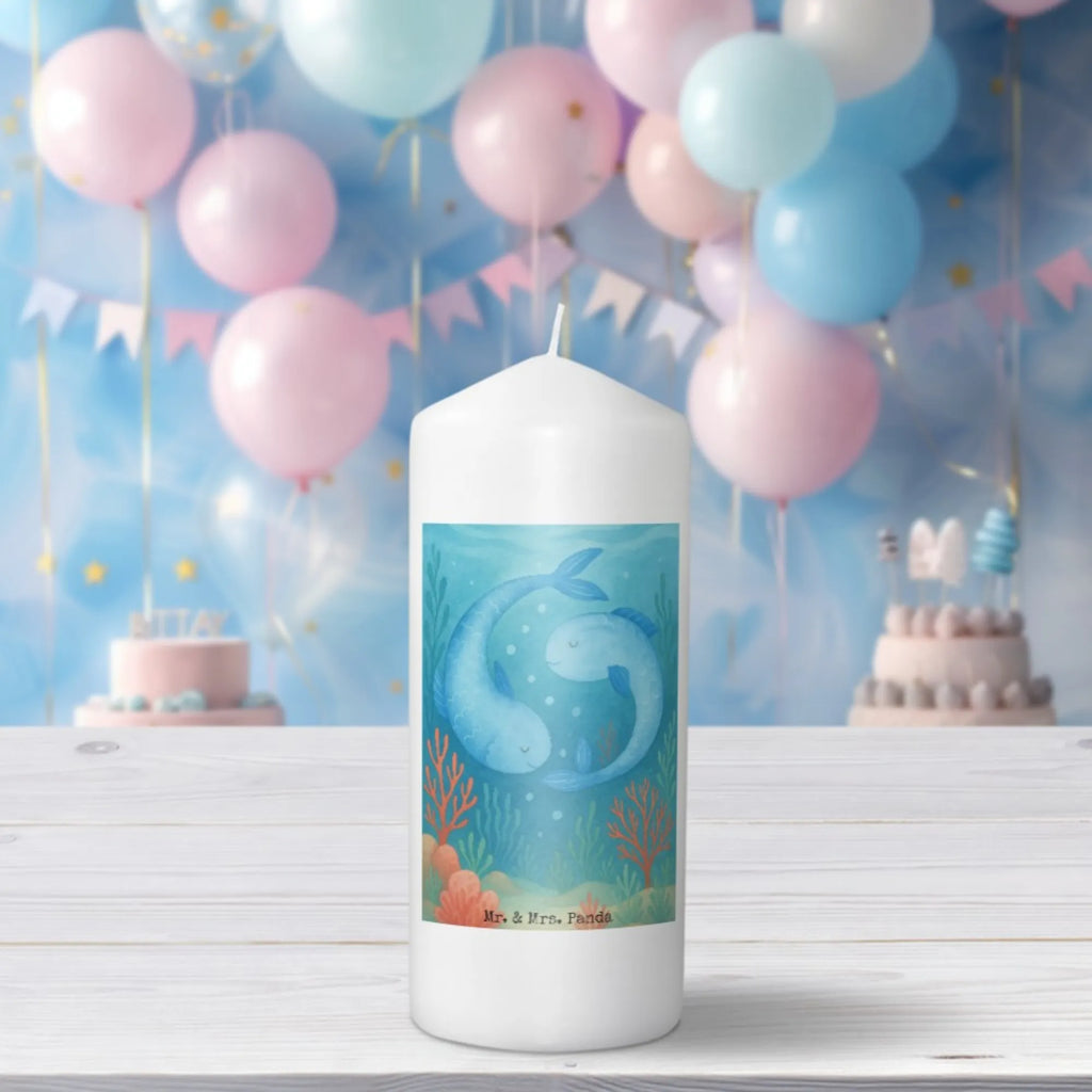 Kerze Sternzeichen Fische Design Bio-Kerze, Handgemachte Kerze, Handgegossene Kerze, Kerze Ohne Duft, Stumpenkerze, Tafelkerze, Gedenkkerze, Dinnerkerzenpaar, Sojawachskerze, Duftkerze, Kerze Mit Spruch, Kerze Für Advent, Grablicht, Kerze Für Kommunion, Blockkerze, Stearin­kerze, Kerze Für Ostern, Kerze Für Hochzeit, Kerze Für Geburtstag, Outdoor-Kerze, Kerze Für Taufe, Gartenkerze, Kerze Mit Prägung, Fair-Trade-Kerze, Kerze Als Gastgeschenk, Grabkerze, Stabkerze, Streukerze, Kerze Mit Duft, Andachtskerze, Teelicht, Tischkerze, Kerze Mit Gravur, Stumpenkerzen-Set, Kerze Mit Namensgravur, Metall-Kerze, Kerze Mit Fotoeinleger, Glas-Kerze, Trauerkerze, Kerze Für Weihnachten, Laternenkerze, Kerze Mit Motiv, Votivkerze, Kerze, Kerze Für Firmung, Dinnerkerze, Tierkreiszeichen, Sternzeichen, Horoskop, Astrologie, Aszendent, Geschenk Februar, Fische Sternbild, Fische Geschenk, Geburtstag März, Geschenk März, Fisch, Geburtstag Februar, Fische Sternzeichen