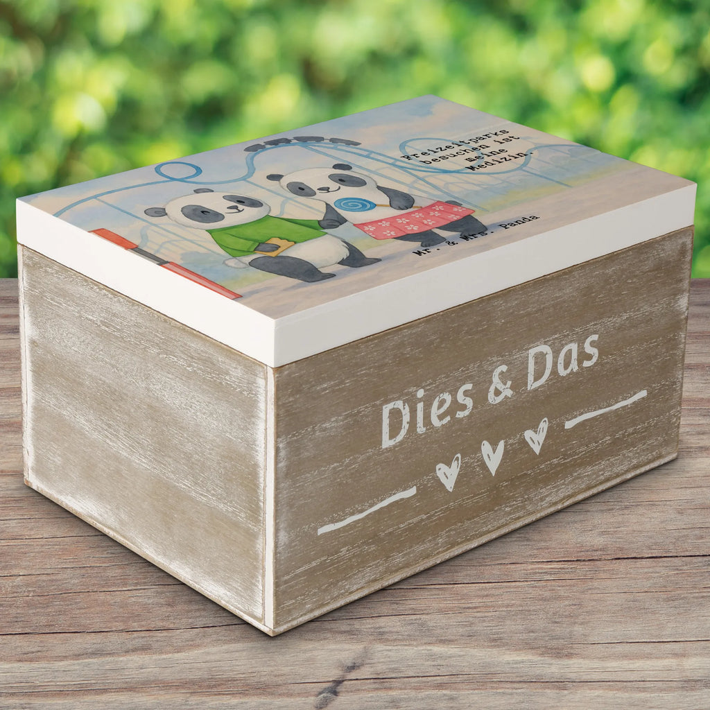 Holzkiste Pandas Freizeitpark besuchen Design Dekokiste, XXL, Schatulle, Schatzkiste, Holzkiste, Geschenkbox, Erinnerungskiste, Kiste, Erinnerungsbox, Aufbewahrungsbox, Truhe, Geschenkdose, Geschenk, Sport, Sportart, Hobby, Schenken, Danke, Dankeschön, Auszeichnung, Gewinn, Sportler, Freizeitpark besuchen, Achterbahn fahren