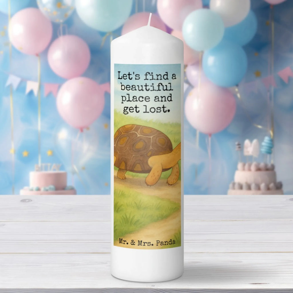 Kerze Schildkröte Marschieren Design Gartenkerze, Kerze Für Geburtstag, Kerze Für Taufe, Metall-Kerze, Outdoor-Kerze, Andachtskerze, Kerze Mit Fotoeinleger, Stearin­kerze, Grabkerze, Kerze Als Gastgeschenk, Trauerkerze, Streukerze, Kerze, Handgemachte Kerze, Bio-Kerze, Kerze Für Hochzeit, Kerze Mit Duft, Sojawachskerze, Fair-Trade-Kerze, Votivkerze, Grablicht, Kerze Für Advent, Stumpenkerzen-Set, Gedenkkerze, Kerze Ohne Duft, Tischkerze, Dinnerkerzenpaar, Duftkerze, Tafelkerze, Stumpenkerze, Laternenkerze, Kerze Für Ostern, Teelicht, Kerze Mit Gravur, Glas-Kerze, Kerze Für Weihnachten, Kerze Mit Spruch, Handgegossene Kerze, Stabkerze, Kerze Mit Motiv, Kerze Für Firmung, Kerze Mit Prägung, Kerze Mit Namensgravur, Blockkerze, Dinnerkerze, Kerze Für Kommunion, Meerestiere, Meer, Urlaub, Schildkröten, Schildkröte, Neustart, Inspiration, Abenteuer, Reiselust, Motivation, get lost, Lieblingsmensch