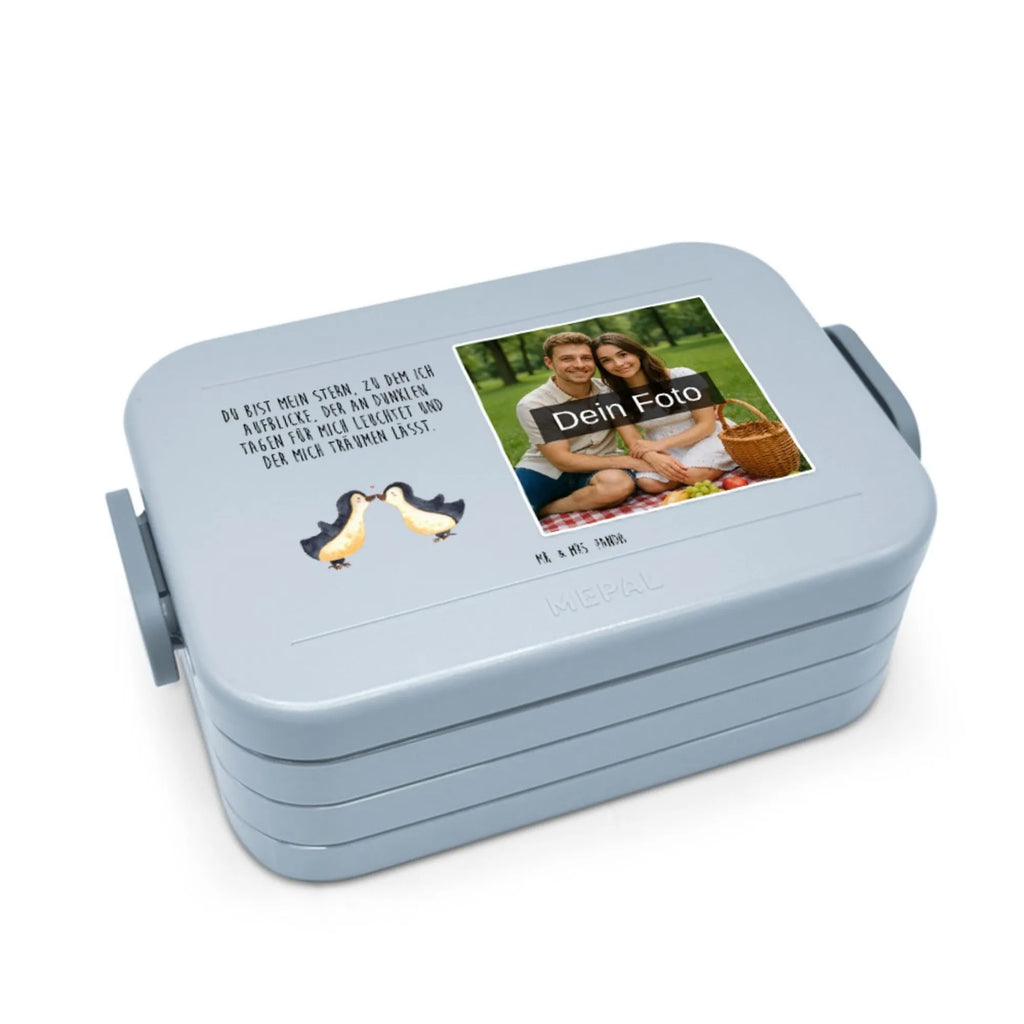 MEPAL Foto Bentobox Pinguin Liebe Foto Brotdose, Foto Lunchbox, Foto Bentobox, Liebe, Partner, Freund, Freundin, Ehemann, Ehefrau, Heiraten, Verlobung, Heiratsantrag, Liebesgeschenk, Jahrestag, Hocheitstag, Pärchen. Liebespaar, Verlobter, Pinguine, Pinguin, Pinguinpaar, Hochzeit, Liebesbeweis, Liebesspruch, Verlobte, Geschenkidee, Pinguin Paar, Love, Geschenk Freund, Paar, Hochzeitstag, Gastgeschenk, Geschenk Freundin, Geschenk Hochzeitstag, Pinguin Liebe