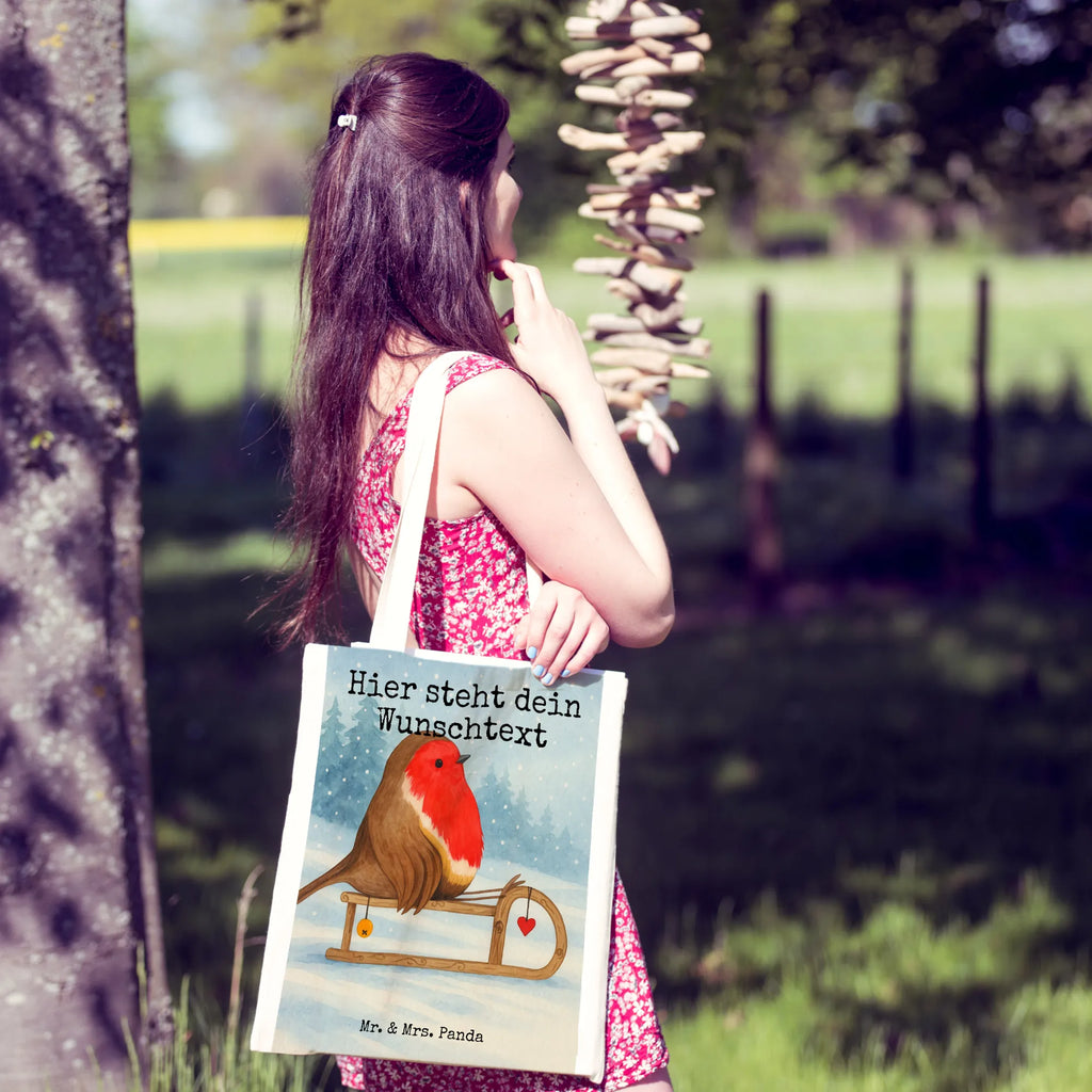 Personalisierte Tragetasche Rotkehlchen Schlitten Design Personalisierte Jutetasche, Personalisierter Jutebeutel, Tragetasche mit Namen, Personalisierte Tasche, Personalisierter Stoffbeutel, Personalisierte Beuteltasche, Personalisierter Beutel, Personalisierte Einkaufstasche, Einkaufstasche mit Namen, Personalisierte Kindergartentasche, Stoffbeutel mit Namen, Winter, Weihnachten, Weihnachtsdeko, Nikolaus, Advent, Heiligabend, Wintermotiv, Schlitten, Vogel