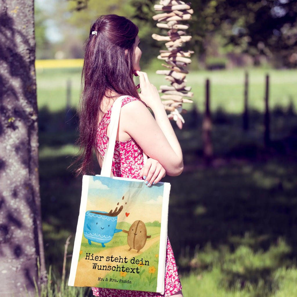 Personalisierte Tragetasche Kaffee Bohne Design Personalisierte Beuteltasche, Einkaufstasche mit Namen, Personalisierte Kindergartentasche, Stoffbeutel mit Namen, Personalisierter Beutel, Personalisierte Einkaufstasche, Personalisierter Stoffbeutel, Personalisierte Tasche, Personalisierte Jutetasche, Tragetasche mit Namen, Personalisierter Jutebeutel, Tiermotive, Gute Laune, lustige Sprüche, Tiere, Kaffee, Zufriedenheit, Glück, Genuss, Kaffeebohne