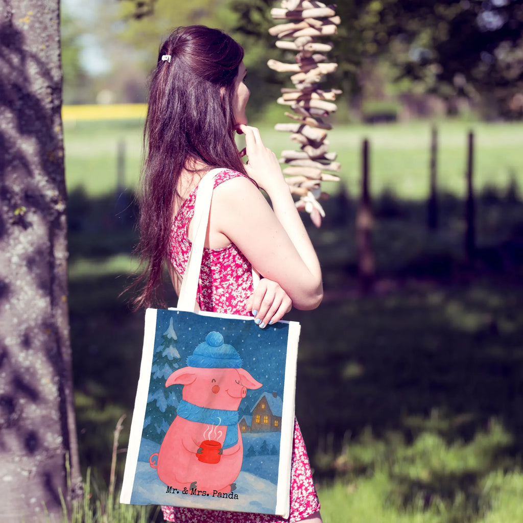 Tragetasche Schwein Glühwein Design Beuteltasche, Stofftasche, Umhängetasche, Strandtasche, Jutetasche, Jutebeutel, Einkaufstasche, Stoffbeutel, Schultertasche, Laptoptasche, Einkaufstüte, Tasche, Tragetasche, Beutel, Badetasche, Shopper, Winter, Weihnachten, Weihnachtsdeko, Nikolaus, Advent, Heiligabend, Wintermotiv, Punsch, Glühschwein, Weihnachtsmarkt, Glühwein