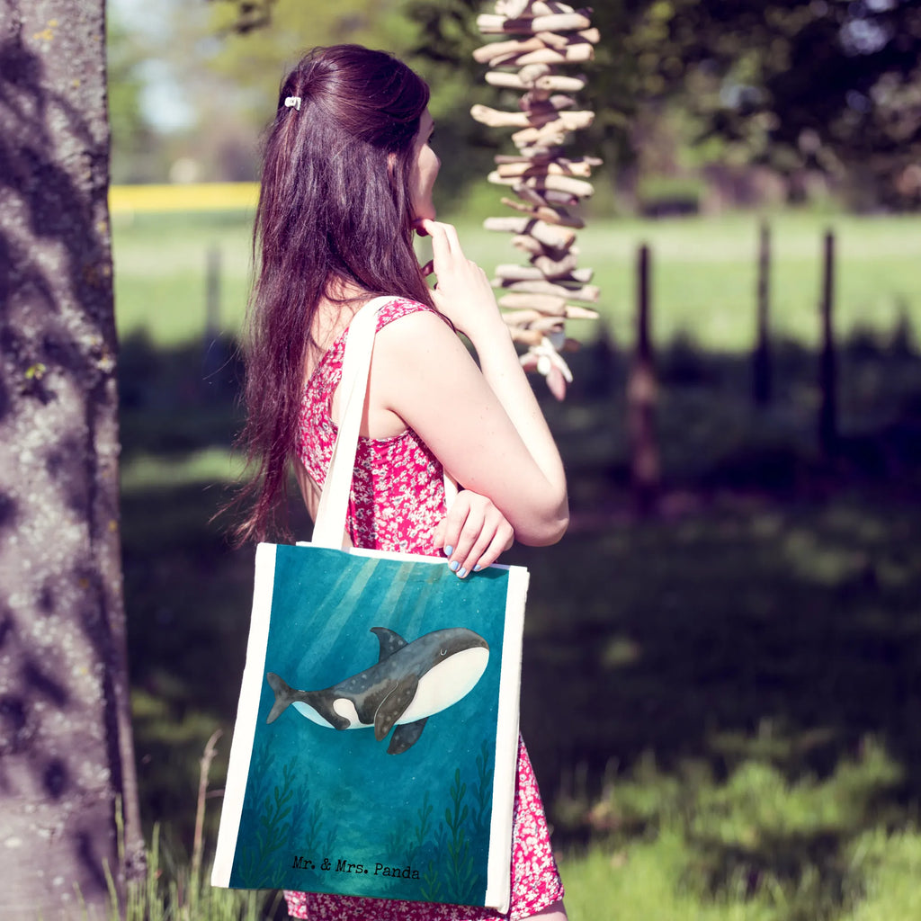 Tragetasche Orca Design Einkaufstüte, Jutetasche, Tragetasche, Einkaufstasche, Jutebeutel, Beuteltasche, Stoffbeutel, Badetasche, Laptoptasche, Beutel, Shopper, Schultertasche, Strandtasche, Umhängetasche, Stofftasche, Tasche, Meerestiere, Meer, Urlaub, Startup, Orca, Neustart, Killerwal, Arbeit, Orcas, Wal, Büro, Selbstliebe, Möglichkeiten, Motivation