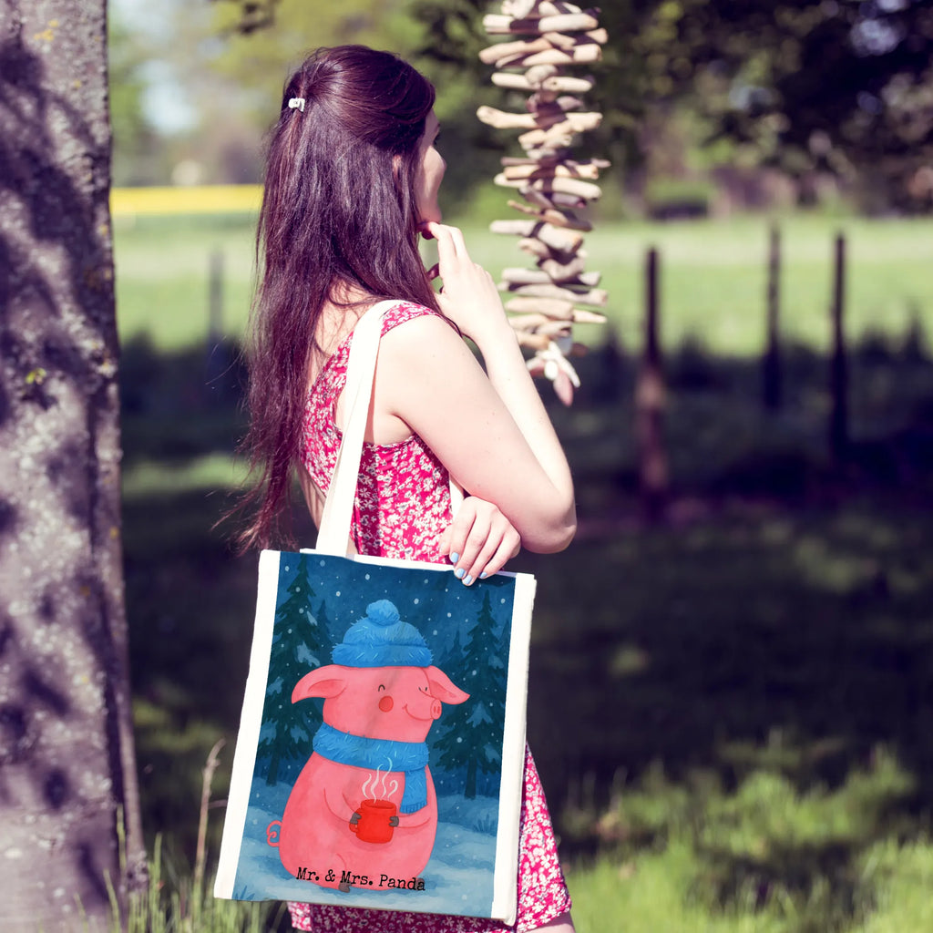 Tragetasche Schweinchen Glühwein Design Shopping Tasche, Beutel, Einkaufstüte, Tüte, freizeitbeutel, Jutebeutel, Schulbeutel, Tragetasche, stoff shopper, Laptoptasche, dokumententasche, textiltasche, textilbeutel, Alltagstasche, Jutetasche, Strandtasche, Tote Bag, einkaufstasche baumwolle, campus tasche, studententasche, umhängebeutel, schulterbeutel, Büchertasche, Einkaufstasche, tragbeutel, Einkaufsbeutel, Stoffbeutel, Unitasche, Henkeltasche, schultertasche baumwolle, canvas tasche, Baumwollbeutel, Umhängetasche, Freizeittasche, umhängetasche baumwolle, henkeltasche baumwolle, Stofftasche, baumwoll shopper, Tasche, Baumwolltasche, einkaufsshopper, Shopper, universaltasche, tragetasche baumwolle, Schultertasche, totebag, Schultasche, Uni Tasche, Weihnachten, Winter, Weihnachtsdeko, Nikolaus, Advent, Heiligabend, Wintermotiv, Betrunken, Weihnachtsmarkt, Glühwein, Spruch