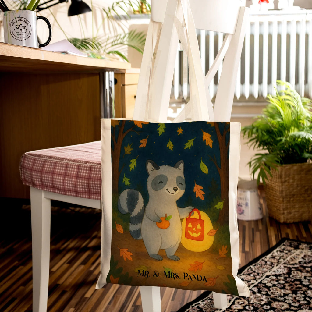 Tragetasche Waschbär Laterne Design Strandtasche, Stoffbeutel, Einkaufstüte, Shopper, Tasche, Beuteltasche, Jutetasche, Laptoptasche, Beutel, Einkaufstasche, Tragetasche, Stofftasche, Jutebeutel, Badetasche, Umhängetasche, Schultertasche, Halloween, Deko, Martinssingen, Dekoration, Geschenke, Schenken, Laterne, Trick or Treat, Halloween Deko, Herbst, Süßes sonst gibt's saures, Waschbär