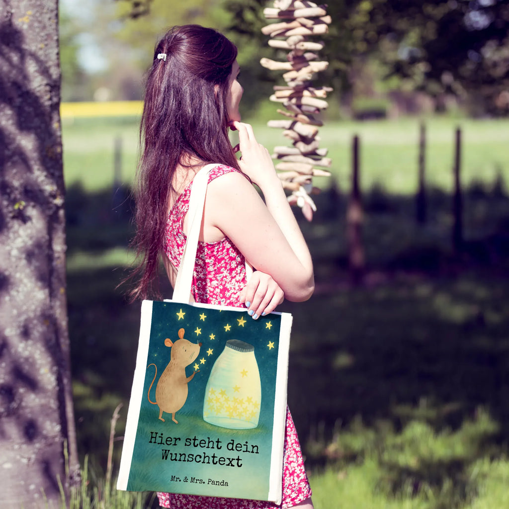 Personalisierte Tragetasche Maus Sterne Design Personalisierte Jutetasche, Tragetasche mit Namen, Personalisierter Beutel, Personalisierter Stoffbeutel, Personalisierte Einkaufstasche, Einkaufstasche mit Namen, Personalisierte Beuteltasche, Stoffbeutel mit Namen, Personalisierter Jutebeutel, Personalisierte Tasche, Personalisierte Kindergartentasche, Tiermotive, Gute Laune, lustige Sprüche, Tiere, Hoffnung, Taufgeschenk, erstes Kind, Schwangerschaft, Wunsch, Geburt, Kind, Sterne, Maus, Kindergeburtstag, Taufe, Geburtstag, Träume