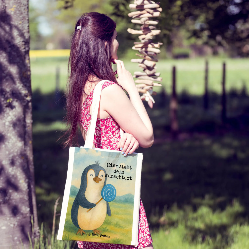 Personalisierte Tragetasche Pinguin Lolli Design Schultertasche, Umhängetasche, Personalisierter Jutebeutel, Personalisierte Beuteltasche, Stoffbeutel mit Namen, Tragetasche mit Namen, Personalisierter Stoffbeutel, Einkaufstasche mit Namen, Personalisierte Einkaufstasche, Strandtasche, Tasche, Personalisierter Beutel, Statementbeutel, Shopper, Einkaufsbeutel, Tüte, Personalisierte Jutetasche, Personalisierte Kindergartentasche, Personalisierte Tasche, Pinguin, Pinguine, Ganove, Blödsinn, Gauner, Rebell, Lolli, Rabauke, Süßigkeiten, Spruch