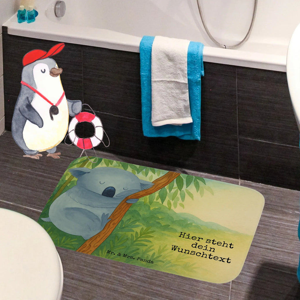 Personalisierte Badematte Koalabär Design Badvorleger Mit Initialen, Badematte Rutschfest Mit Namen, Badvorleger Baumwolle Mit Namen, Badvorleger Design Mit Gravur, Werbegeschenk mit Text, Badvorleger Klein Mit Namen, Rechteckiger Badvorleger Mit Namen, Teppich Fürs Bad Mit Namen, Runder Badvorleger Personalisiert, Badvorleger Modern Mit Namen, Badvorleger Mit Bestickung, Badvorleger Mit Gravur, Badvorleger Nachhaltig Mit Namen, Badematte Mit Namen, Badteppich Mit Wunschtext, Bad Fußmatte Personalisiert, Personaliserter Badvorleger, Badmatte Waschbar Mit Wunschtext, Webegeschenk mit Firmennamen, Badvorleger Klassisch Mit Wunschtext, Badgarnitur Mit Wunschtext, Waschbarer Badvorleger Mit Namen, Badvorleger Selbst Gestalten, Badvorleger Für Dusche Mit Wunschtext, Badvorleger Mit Namen, Weicher Badvorleger Mit Wunschtext, Badvorleger Groß Mit Wunschtext, Saugfähiger Badvorleger Mit Wunschtext, Badvorleger Gemustert Mit Wunschtext, Badvorleger Schwarz Mit Wunschtext, Badvorleger Vintage Mit Namen, Badematten Set Personalisiert, Badezimmermatte Mit Wunschtext, Badläufer Mit Namen, Duschvorleger Mit Namen, Rutschfester Badvorleger Mit Namen, Badvorleger Gäste-WC Personalisiert, Badezimmerteppich Personalisiert, Badvorleger Für Badewanne Mit Namen, Badezimmer Matte Mit Namen, Badvorleger Mikrofaser Personalisiert, Badvorleger Mit Wunschtext, Badvorleger Weiß Mit Namen, Tiermotive, Gute Laune, lustige Sprüche, Tiere, schlafen, träumen, Koalabär, Traumland, Schlafzimmer, Traum, Koala, Bär