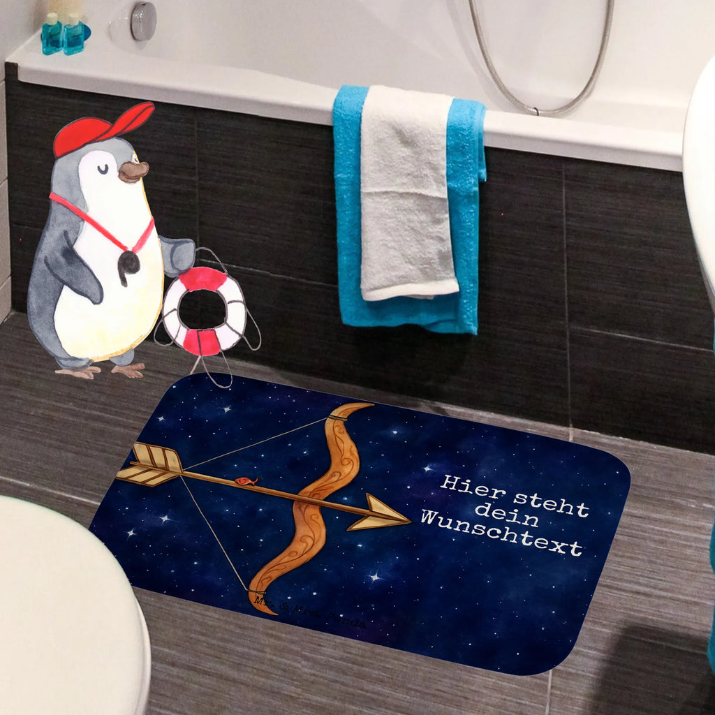 Personalisierte Badematte Sternzeichen Schütze Design Badezimmer Matte Mit Namen, Badvorleger Nachhaltig Mit Namen, Badezimmerteppich Personalisiert, Bad Fußmatte Personalisiert, Saugfähiger Badvorleger Mit Wunschtext, Badvorleger Gäste-WC Personalisiert, Badvorleger Mit Gravur, Badematten Set Personalisiert, Badgarnitur Mit Wunschtext, Badvorleger Für Dusche Mit Wunschtext, Badteppich Mit Wunschtext, Personaliserter Badvorleger, Waschbarer Badvorleger Mit Namen, Badvorleger Mit Wunschtext, Badvorleger Schwarz Mit Wunschtext, Badmatte Waschbar Mit Wunschtext, Badezimmermatte Mit Wunschtext, Duschvorleger Mit Namen, Rutschfester Badvorleger Mit Namen, Runder Badvorleger Personalisiert, Rechteckiger Badvorleger Mit Namen, Badvorleger Vintage Mit Namen, Badvorleger Groß Mit Wunschtext, Badvorleger Gemustert Mit Wunschtext, Werbegeschenk mit Text, Badematte Mit Namen, Badvorleger Mit Namen, Teppich Fürs Bad Mit Namen, Badläufer Mit Namen, Badvorleger Mit Bestickung, Badvorleger Design Mit Gravur, Badvorleger Modern Mit Namen, Badematte Rutschfest Mit Namen, Badvorleger Selbst Gestalten, Badvorleger Klein Mit Namen, Badvorleger Weiß Mit Namen, Weicher Badvorleger Mit Wunschtext, Badvorleger Mit Initialen, Badvorleger Für Badewanne Mit Namen, Badvorleger Klassisch Mit Wunschtext, Webegeschenk mit Firmennamen, Badvorleger Baumwolle Mit Namen, Badvorleger Mikrofaser Personalisiert, Tierkreiszeichen, Sternzeichen, Horoskop, Astrologie, Aszendent, Geschenk Dezember, Schütze, Schütze Geschenk, Geburtstag November, Geschenk November, Geburtstag Dezember, Geschenk Schützenfest, Schütze Sternzeichen