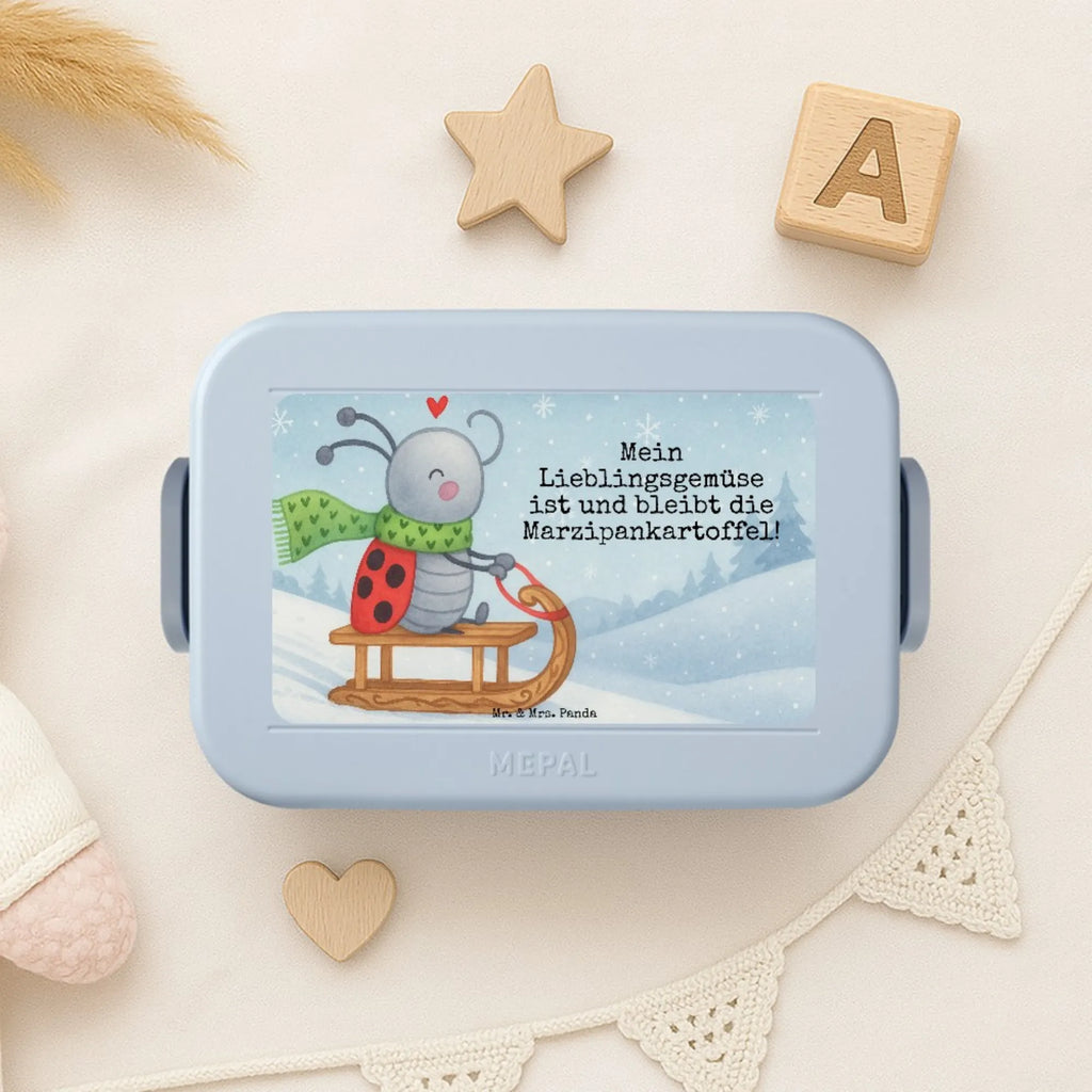 MEPAL Bentobox Smörle Rodeln Design Brotdose, Bentobox, Lunchbox, Winter, Weihnachten, Weihnachtsdeko, Nikolaus, Advent, Heiligabend, Wintermotiv, Smörle, Marzipan, Schlittenfahren