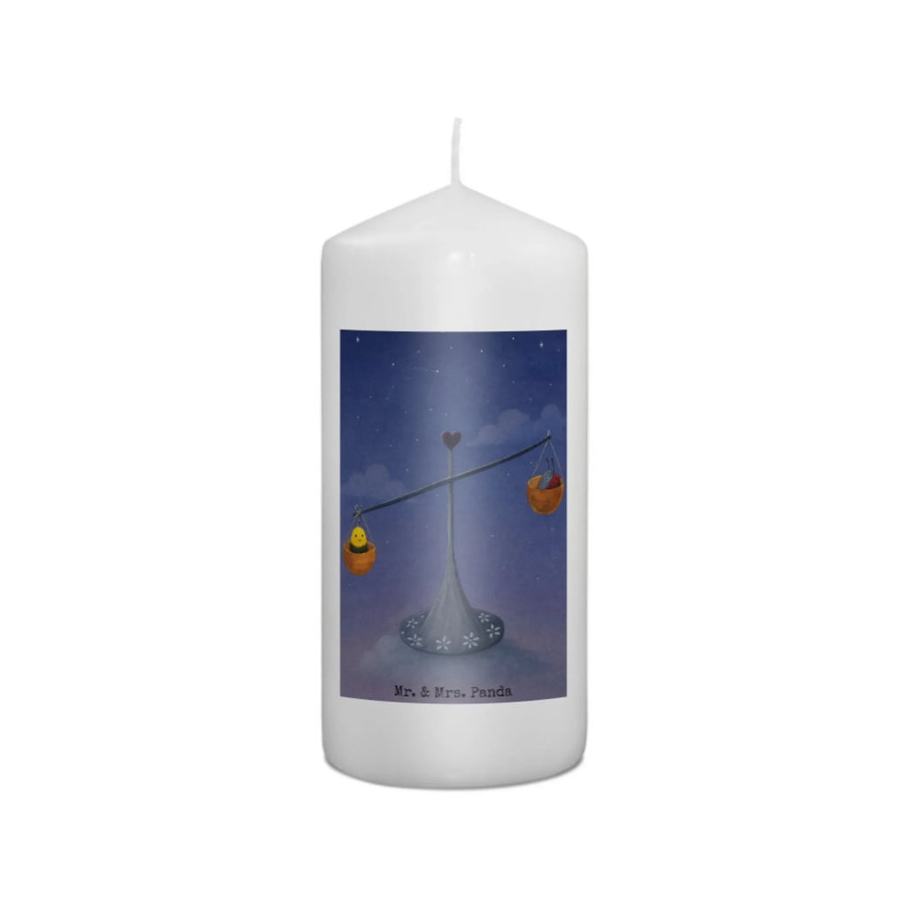 Kerze Sternzeichen Waage Design Kerze Für Firmung, Kerze Mit Namensgravur, Sojawachskerze, Tafelkerze, Kerze Mit Duft, Laternenkerze, Dinnerkerzenpaar, Andachtskerze, Stumpenkerzen-Set, Kerze Für Taufe, Kerze Ohne Duft, Fair-Trade-Kerze, Streukerze, Stearin­kerze, Kerze Mit Fotoeinleger, Bio-Kerze, Kerze, Duftkerze, Kerze Mit Prägung, Votivkerze, Handgemachte Kerze, Metall-Kerze, Kerze Mit Spruch, Kerze Für Hochzeit, Kerze Für Weihnachten, Grablicht, Handgegossene Kerze, Stabkerze, Kerze Für Kommunion, Kerze Mit Motiv, Tischkerze, Gedenkkerze, Dinnerkerze, Glas-Kerze, Outdoor-Kerze, Kerze Für Geburtstag, Kerze Als Gastgeschenk, Kerze Für Ostern, Blockkerze, Kerze Für Advent, Teelicht, Stumpenkerze, Kerze Mit Gravur, Grabkerze, Gartenkerze, Trauerkerze, Tierkreiszeichen, Sternzeichen, Horoskop, Astrologie, Aszendent, Geburtstag Oktober, Biene, Hummel, Marienkäfer, Geschenk September, Gleichgewicht, Waage, Geburtstag September, Waage Geschenk, Geschenk Oktober, Waage Sternzeichen