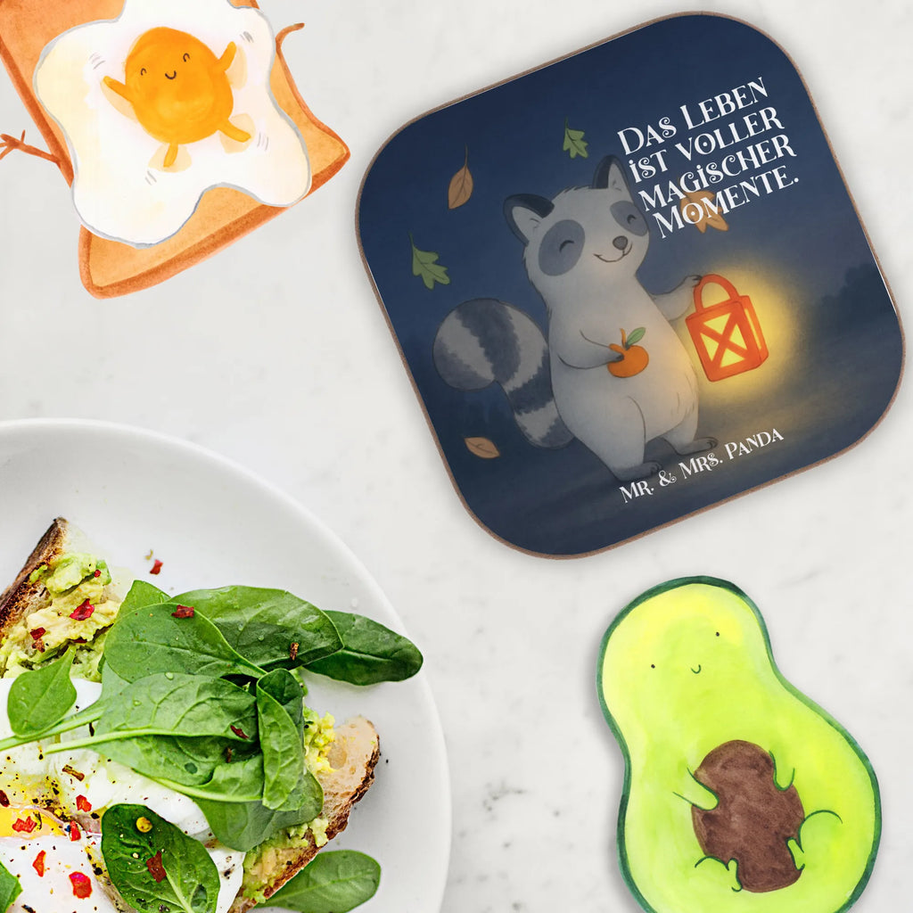 Untersetzer Waschbär Laterne Design Korkuntersetzer, Holzuntersetzer, Untersetzer aus Holz, Untersetzer Design, Bierdeckel, Untersetzer Gläser, Glasuntersetzer, Tassen Untersetzer, Untersetzer für Gläser, Getränkeuntersetzer, Untersetzer Holz, Untersetzer, Halloween, Deko, Martinssingen, Dekoration, Geschenke, Schenken, Herbst, Süßes sonst gibt's saures, Laterne, Halloween Deko, Waschbär, Trick or Treat