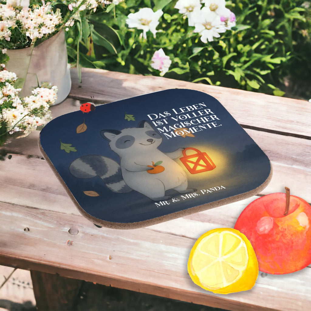 Untersetzer Waschbär Laterne Design Korkuntersetzer, Holzuntersetzer, Untersetzer aus Holz, Untersetzer Design, Bierdeckel, Untersetzer Gläser, Glasuntersetzer, Tassen Untersetzer, Untersetzer für Gläser, Getränkeuntersetzer, Untersetzer Holz, Untersetzer, Halloween, Deko, Martinssingen, Dekoration, Geschenke, Schenken, Herbst, Süßes sonst gibt's saures, Laterne, Halloween Deko, Waschbär, Trick or Treat