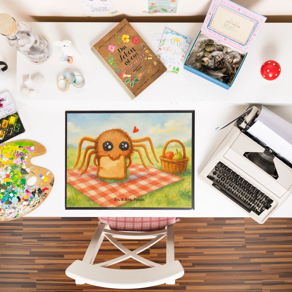 Schreibtischunterlage Spinne Agathe Sandwich Design Bürobedarf, Schreibtischauflage, Schreibunterlage, Büroartikel, Schreibtisch Unterlagen, Schreibtischunterlage Groß, Schreibwaren, Spinne Agathe, Spinne, Agathe, Videos, Merchandise, Hungrig, Mut, Glück, Verfressen, Alles wird gut, Hunger, Lebensfreude