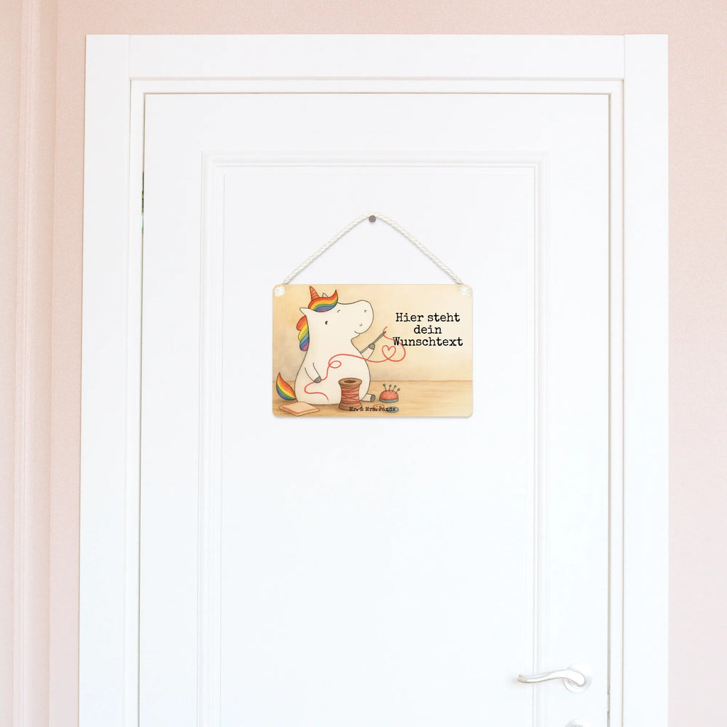 Personalisiertes Deko Schild Einhorn Näherin Design Deko Schild Für Flur Mit Gravur, Deko Schild Für Familie Mit Text, Deko Schild Mit Gravur, Deko Schild Mit Herz Und Text, Lustiges Deko Schild Mit Wunschtext, Geschenkidee Deko Schild Mit Text, Deko Wandtafel Mit Namen, Dekoschild Personalisiert, Deko Schild Als Geschenk Personalisiert, Deko Schild Für Garten Mit Wunschtext, Vintage Deko Schild Mit Gravur, Landhausstil Schild Mit Namen, Holzschild Mit Wunschtext, Schild Mit Individuellem Text, Deko Schild Mit Namen, Türschild Mit Namen, Deko Schild Für Balkon Mit Namen, Modernes Deko Schild Mit Text, Deko Schild Für Küche Personalisiert, Kleines Deko Schild Mit Wunschtext, Deko Schild Mit Spruch, Schild Zum Hinstellen Mit Text, Wandschild Mit Text, Liebevoll Gestaltetes Deko Schild Mit Wunschtext, Schild Mit Botschaft, Deko Schild Selbst Gestalten, Deko Schild Mit Wunschtext, Deko Schild Mit Blumenmotiv Und Gravur, Großes Deko Schild Personalisiert, Metallschild Personalisiert, Deko Schild Für Freunde Mit Namen, Spruchschild Mit Wunschtext, Shabby Chic Schild Mit Wunschtext, Personalisiertes Deko Schild, Rustikales Deko Schild Personalisiert, Deko Schild Für Wohnzimmer Mit Wunschtext, Schild Zum Aufstellen Mit Wunschtext, Einhorn, Einhörner, Einhorn Deko, Unicorn, Nähzimmer, Häkeln, Näherin, Stricken, basteln, Freundin, Mädchen, nähen