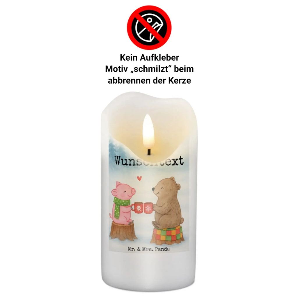Personalizowana świeca Ciepły prosiaczek Impreza Design Stearinkerze Mit Gravur, Andachtskerze Mit Namensgravur, Fair-Trade-Kerze Mit Namensgravur, Tafelkerze Mit Wunschname, Votivkerze Mit Wunschname, Kommunionkerze Mit Namen, Gartenkerze Mit Namen, Gastgeschenk Kerze Mit Namen, Outdoor-Kerze Mit Namensgravur, Schwimmkerze Mit Namen, LED-Kerze Mit Wunschname, Stumpenkerze Mit Namensgravur, Sojawachskerze Mit Namensdruck, Stabkerze Mit Gravur, Holz-Kerze Mit Namen, Bienenwachskerze Mit Wunschname, Grabkerze Mit Namensgravur, Kerze Für Geburtstag Mit Wunschname, Osterkerze Mit Namen, Metall-Kerze Mit Namensgravur, Tischkerze Mit Namensdruck, Kerze Mit Prägung Und Wunschname, Duftkerze Mit Namen, Taufekerze Mit Namensgravur, Laternenkerze Mit Namensdruck, Bio-Kerze Mit Wunschname, Teelicht Mit Namensdruck, Kerze Mit Spruch Und Namen, Kerze Für Hochzeit Mit Namensgravur, Firmungskerze Mit Wunschname, Kerze Mit Namen, Handgemachte Kerze Mit Wunschname, Gedenkkerze Mit Namen, Trauerkerze Mit Namen, Personalisierte Kerze, Streukerze Mit Namensdruck, Weihnachtskerze Mit Namensgravur, Glas-Kerze Mit Wunschname, Adventskerze Mit Wunschname, Kerzen-Set Mit Namensgravur, Handgegossene Kerze Mit Namen, Blockkerze Mit Namensdruck, Winter, Weihnachten, Weihnachtsdeko, Nikolaus, Advent, Heiligabend, Wintermotiv, Schwein, Bär, Prost, Weihnachtszeit, Alles Gute