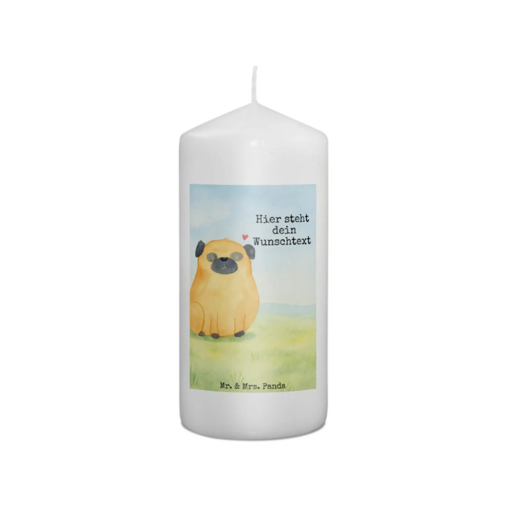 Personalisierte Kerze Mops Design Gartenkerze Mit Namen, Glas-Kerze Mit Wunschname, Handgegossene Kerze Mit Namen, Gastgeschenk Kerze Mit Namen, Grabkerze Mit Namensgravur, Kommunionkerze Mit Namen, Kerze Für Geburtstag Mit Wunschname, Streukerze Mit Namensdruck, Taufekerze Mit Namensgravur, Kerzen-Set Mit Namensgravur, Bienenwachskerze Mit Wunschname, Tafelkerze Mit Wunschname, Metall-Kerze Mit Namensgravur, Stabkerze Mit Gravur, Kerze Für Hochzeit Mit Namensgravur, Trauerkerze Mit Namen, Kerze Mit Prägung Und Wunschname, Teelicht Mit Namensdruck, Gedenkkerze Mit Namen, Kerze Mit Spruch Und Namen, Firmungskerze Mit Wunschname, Fair-Trade-Kerze Mit Namensgravur, Weihnachtskerze Mit Namensgravur, Adventskerze Mit Wunschname, LED-Kerze Mit Wunschname, Duftkerze Mit Namen, Tischkerze Mit Namensdruck, Sojawachskerze Mit Namensdruck, Outdoor-Kerze Mit Namensgravur, Laternenkerze Mit Namensdruck, Blockkerze Mit Namensdruck, Personalisierte Kerze, Schwimmkerze Mit Namen, Stearinkerze Mit Gravur, Votivkerze Mit Wunschname, Kerze Mit Namen, Holz-Kerze Mit Namen, Handgemachte Kerze Mit Wunschname, Osterkerze Mit Namen, Andachtskerze Mit Namensgravur, Stumpenkerze Mit Namensgravur, Bio-Kerze Mit Wunschname, Hund, Hundemotiv, Haustier, Hunderasse, Tierliebhaber, Hundebesitzer, Sprüche, Hundeliebe, Mops, Liebe