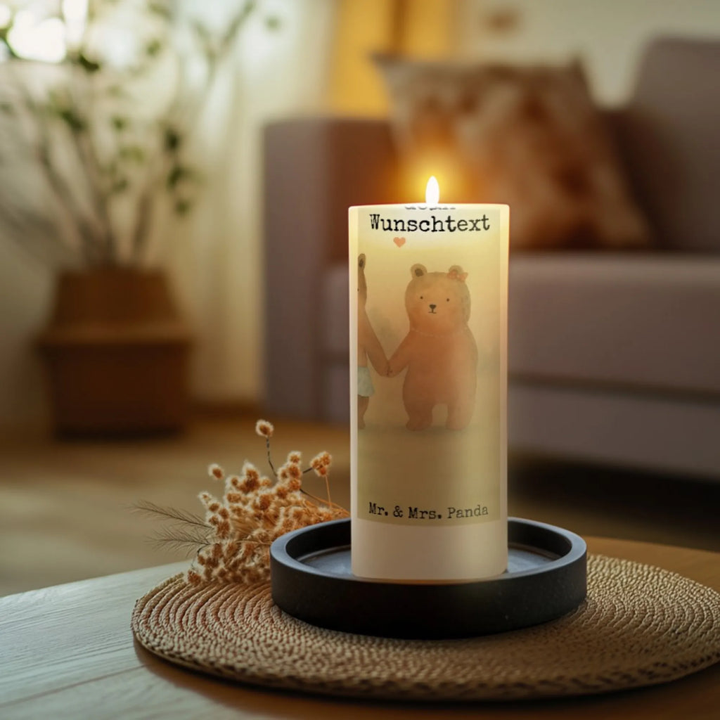 Personalisierte Kerze Bär Freundin Design Weihnachtskerze Mit Namensgravur, Tafelkerze Mit Wunschname, Stumpenkerze Mit Namensgravur, Fair-Trade-Kerze Mit Namensgravur, Kerzen-Set Mit Namensgravur, Personalisierte Kerze, Schwimmkerze Mit Namen, Stearinkerze Mit Gravur, Andachtskerze Mit Namensgravur, Blockkerze Mit Namensdruck, Handgegossene Kerze Mit Namen, Tischkerze Mit Namensdruck, Osterkerze Mit Namen, Firmungskerze Mit Wunschname, Glas-Kerze Mit Wunschname, Bienenwachskerze Mit Wunschname, Handgemachte Kerze Mit Wunschname, Grabkerze Mit Namensgravur, Holz-Kerze Mit Namen, Stabkerze Mit Gravur, Kerze Mit Namen, Kerze Mit Prägung Und Wunschname, Bio-Kerze Mit Wunschname, Kommunionkerze Mit Namen, Sojawachskerze Mit Namensdruck, Gastgeschenk Kerze Mit Namen, Gedenkkerze Mit Namen, Duftkerze Mit Namen, Laternenkerze Mit Namensdruck, Votivkerze Mit Wunschname, Gartenkerze Mit Namen, LED-Kerze Mit Wunschname, Trauerkerze Mit Namen, Outdoor-Kerze Mit Namensgravur, Adventskerze Mit Wunschname, Kerze Für Geburtstag Mit Wunschname, Teelicht Mit Namensdruck, Kerze Mit Spruch Und Namen, Kerze Für Hochzeit Mit Namensgravur, Streukerze Mit Namensdruck, Metall-Kerze Mit Namensgravur, Taufekerze Mit Namensgravur, Bär, Teddy, Teddybär, Bär Freundin Beste Freund Liebe Liebesbeweis Verliebt Kumpel Kumpeliene