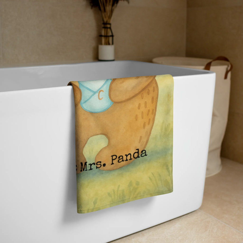 XL Badehandtuch Bär Baby Design XL Handtuch, Großes Handtuch, Extra Großes Handtuch, Handtuch Übergröße, Badehandtuch XL, Duschtuch XL, Saunatuch XL, Badetuch Extra Groß, Weiches XL Handtuch, Saugfähiges Großes Handtuch, Flauschiges Handtuch XL, Handtuch Für Erwachsene XL, Handtuch Für Große Personen, Großes Handtuch Für Badezimmer, Handtuch Für Dusche XL, Handtuch Für Sauna Groß, Handtuch Für Strand XL, Handtuch Für Wellness, Handtuch Groß Für Sport, Handtuch XL Für Männer, Handtuch XL Für Frauen, Handtuch XL Für Kinder, Handtuch XL Aus Baumwolle, XL Handtuch Aus Bio Baumwolle, Mikrofaser Handtuch XL, Nachhaltiges Handtuch XL, Umweltfreundliches Handtuch Groß, Waschbares Handtuch XL, Pflegeleichtes Handtuch Groß, Strapazierfähiges XL Handtuch, XL Handtuch Mit Muster, Großes Handtuch Unifarben, XL Handtuch Weiß, XL Handtuch Grau, XL Handtuch Bunt, Handtuch XL Modern, Handtuch XL Klassisch, Design Handtuch XL, Handtuch XL Geschenkidee, Bär, Teddy, Teddybär, Eltern, Mutter, Baby, Taufe, Geburt, Nichte, Neffe, Enkel, Enkelin, Täufling, Geburtstag, Glückwunsch