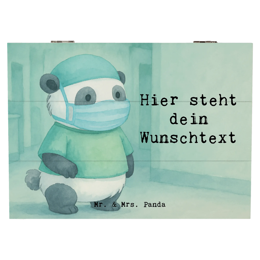Personalisierte Holzkiste Chirurg Leidenschaft Design GEschenkdose personalisiert, Kiste Personalisiert, Schatzkiste Personalisiert, Schatulle Personalisiert, Erinnerungskiste Personalisiert, Truhe mit Namen, Holzkiste mit Namen, Erinnerungskiste, Kiste mit Namen, mit Namen, Aufbewahrungsbox mit Namen, Erinnerungsbox Personalisiert, Aufbewahrungsbox Personalisiert, Holzkiste Personalisiert, Dekokiste mit Namen, Geschenkbox personalisiert, Truhe Personalisiert, Schatulle mit Namen, Schatzkiste mit Namen, Erinnerungsbox mit Namen, Dekokiste Personalisiert, Beruf, Ausbildung, Jubiläum, Abschied, Rente, Kollege, Kollegin, Geschenk, Schenken, Arbeitskollege, Mitarbeiter, Firma, Danke, Dankeschön, Krankenhaus, Notfallchirurg, Arzt, Chirurg, Unfallchirurg, Mediziner