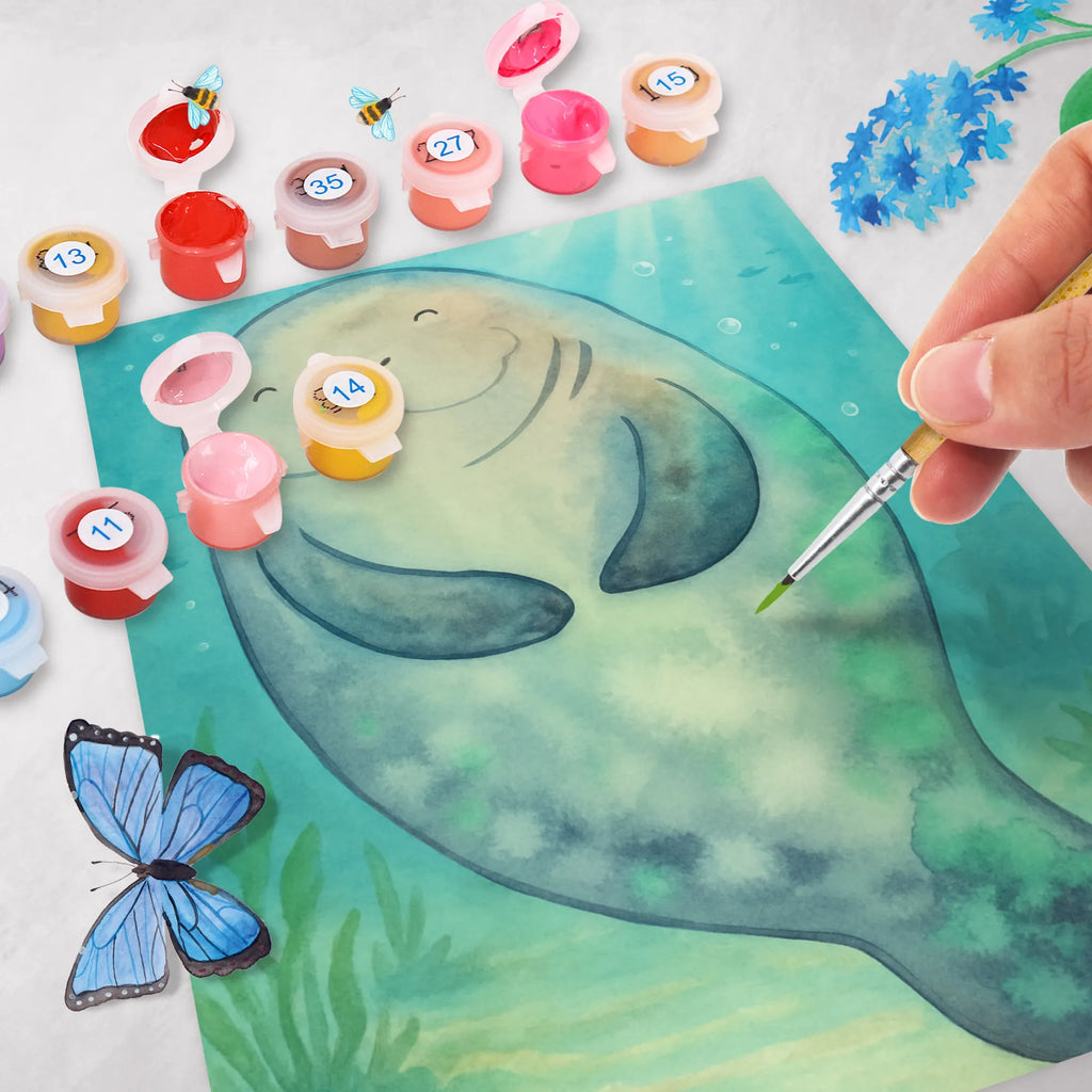 Malowanie według numerów morska krowa Szczęśliwy Design Künstler, Kunstwerk, Bastelidee, Malen, Malen nach Zahlen, Ausmalbild, DIY, Kreativität, Baseln, Meerestiere, Meer, Urlaub, Seekuh, Neuanfang, Selbstliebe, Freundin, Neustart, Seekühe, Zufrieden, Achtsamkeit, Respekt, Liebeskummer