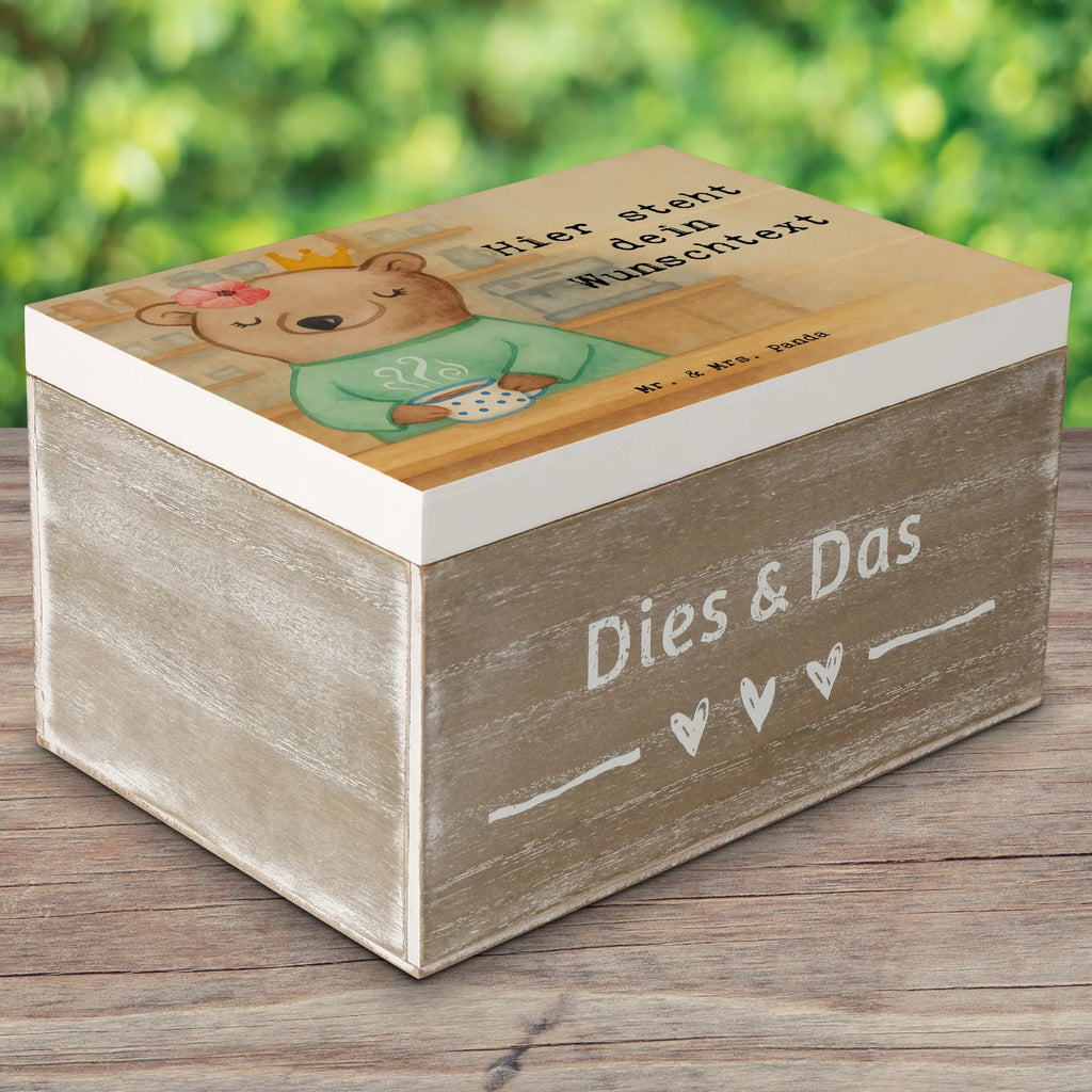Personalised wooden chest Boss Lady Passion Design Schatulle mit Namen, Holzkiste mit Namen, Schatzkiste mit Namen, Aufbewahrungsbox Personalisiert, Erinnerungsbox Personalisiert, Erinnerungskiste, Schatzkiste Personalisiert, Truhe mit Namen, Aufbewahrungsbox mit Namen, Truhe Personalisiert, Holzkiste Personalisiert, Dekokiste Personalisiert, Kiste mit Namen, Schatulle Personalisiert, mit Namen, Kiste Personalisiert, GEschenkdose personalisiert, Geschenkbox personalisiert, Dekokiste mit Namen, Erinnerungskiste Personalisiert, Erinnerungsbox mit Namen, Beruf, Ausbildung, Jubiläum, Abschied, Rente, Kollege, Kollegin, Geschenk, Schenken, Arbeitskollege, Mitarbeiter, Firma, Danke, Dankeschön, CEO, Geschäftsinhaberin, Firmeninhaberin, Leiterin, Chefin, Unternehmensinhaberin, Direktorin, Führungskraft
