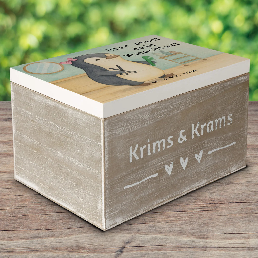 Personalisierte Holzkiste Friseurin Leidenschaft Design Aufbewahrungsbox mit Namen, Schatulle mit Namen, Dekokiste Personalisiert, Erinnerungsbox mit Namen, GEschenkdose personalisiert, Truhe Personalisiert, Schatzkiste Personalisiert, Holzkiste mit Namen, Erinnerungsbox Personalisiert, Geschenkbox personalisiert, Erinnerungskiste Personalisiert, Schatulle Personalisiert, Aufbewahrungsbox Personalisiert, Truhe mit Namen, Schatzkiste mit Namen, Holzkiste Personalisiert, Erinnerungskiste, Dekokiste mit Namen, mit Namen, Kiste mit Namen, Kiste Personalisiert, Beruf, Ausbildung, Jubiläum, Abschied, Rente, Kollege, Kollegin, Geschenk, Schenken, Arbeitskollege, Mitarbeiter, Firma, Danke, Dankeschön, Frisörbesuch, Eröffnung Friseur, Haarstylistin, Frisörin, Friseursalon