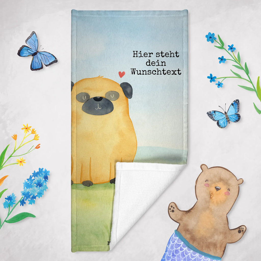 Personalisiertes Badehandtuch Mops Design Strandtuch mit Namen, Personalisiertes Handtuch, Personalisiertes Badetuch, Badetuch mit Namen, Saunatuch mit Namen, Duschtuch mit Namen, Kinder Handtuch mit Namen, Hund, Hundemotiv, Haustier, Hunderasse, Tierliebhaber, Hundebesitzer, Sprüche, Liebe, Mops, Hundeliebe
